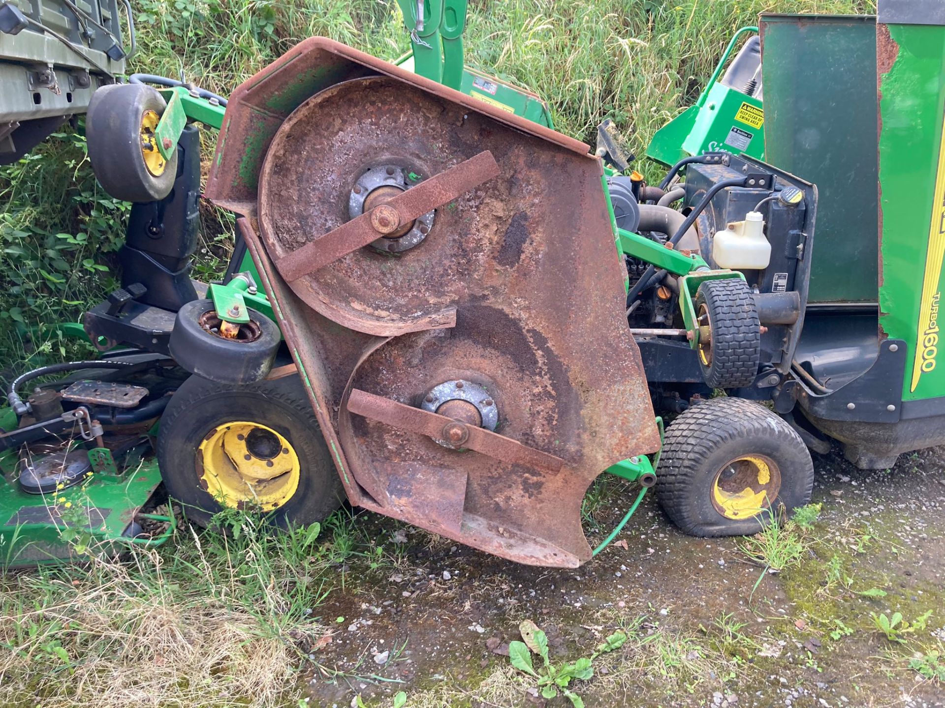 2002 JOHN DEERE 1600 RIDE ON MOWER - Image 4 of 4