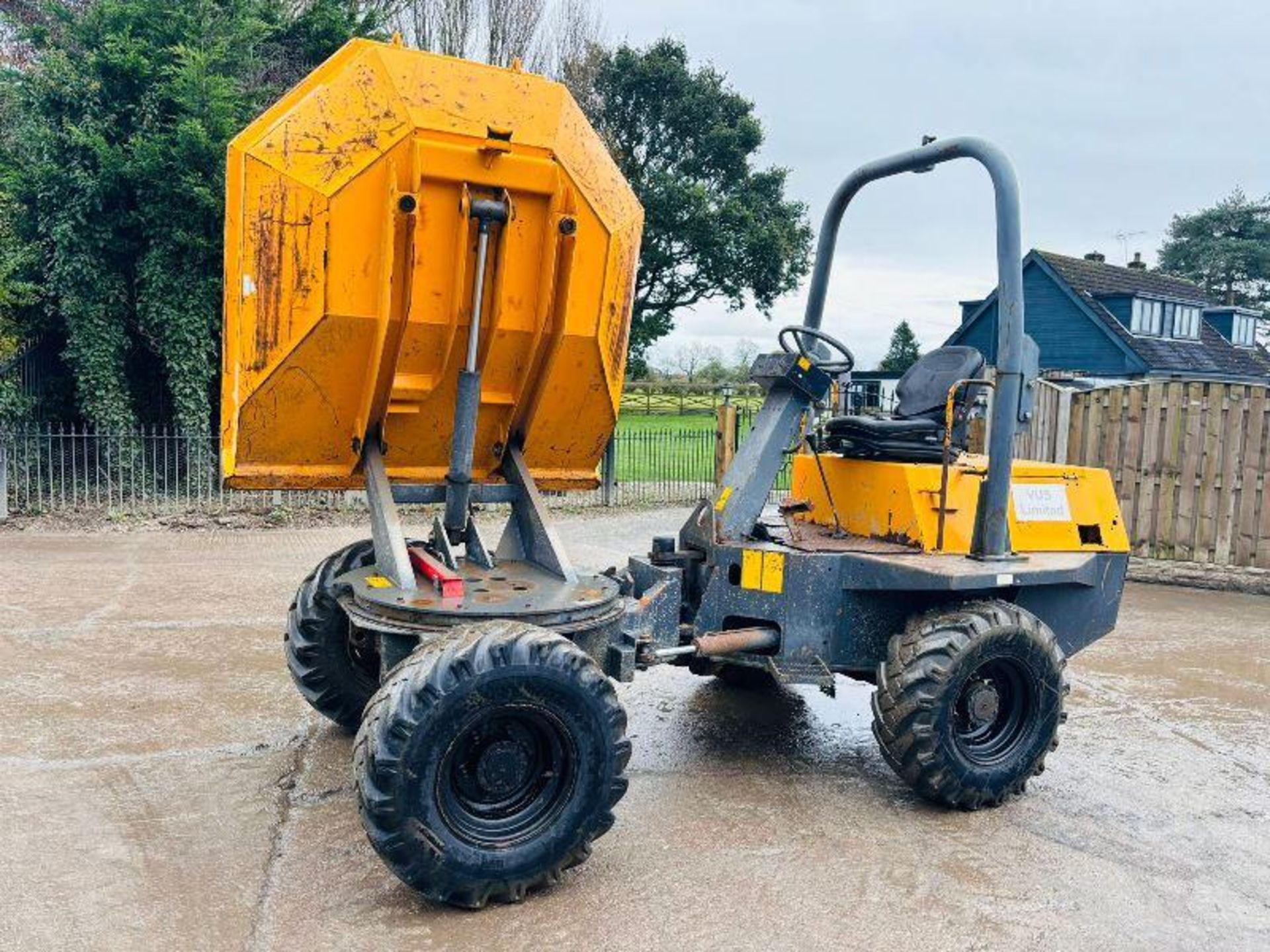 TEREX TA3 4WD SWIVEL TIP DUMPER *YEAR 2012, 1422 HOURS* C/W KUBOTA ENGINE - Image 9 of 15