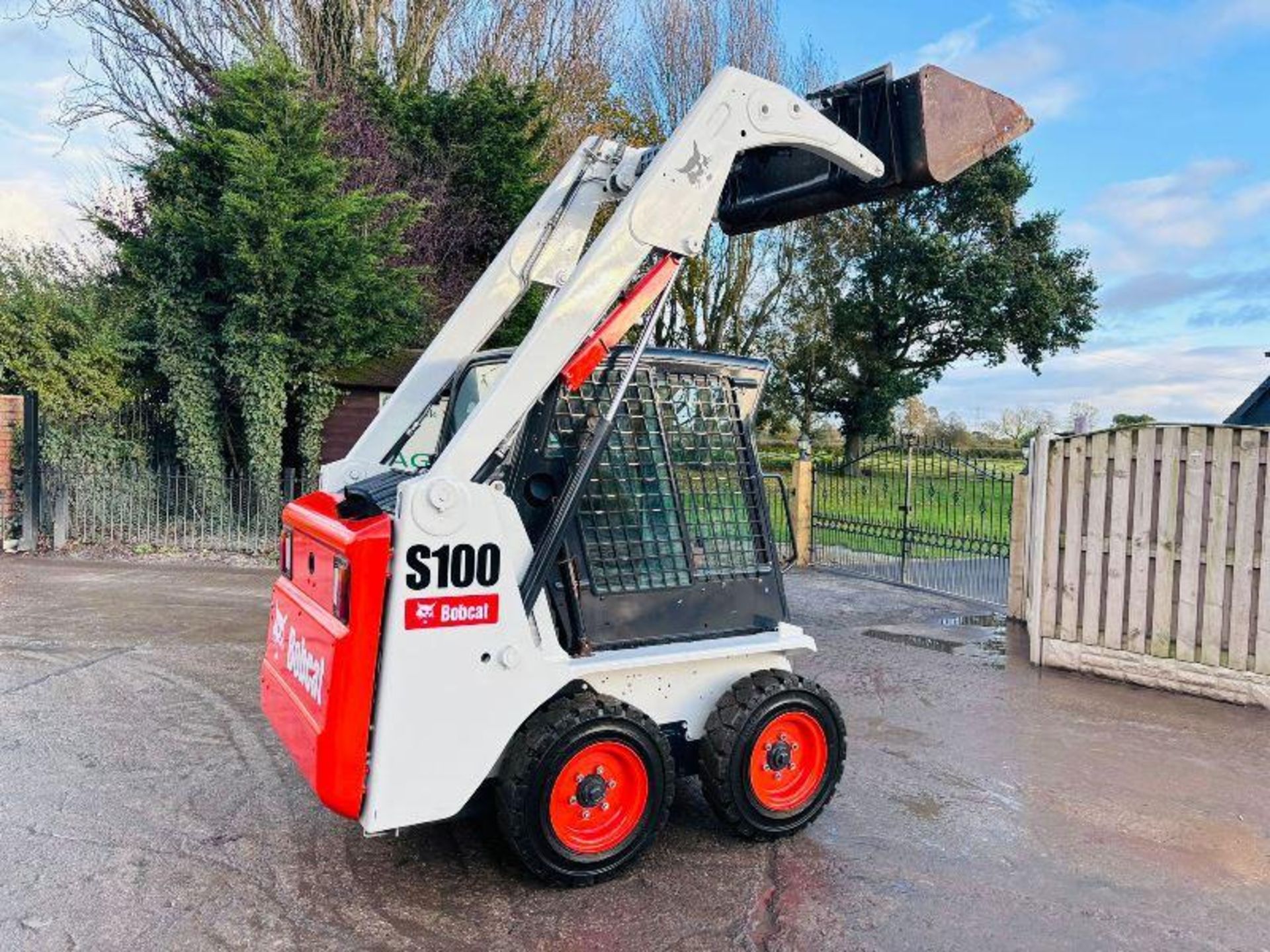 BOBCAT S100 SKIDSTEER *YEAR 2014, 1294 HOURS* C/W BUCKET - Image 11 of 15