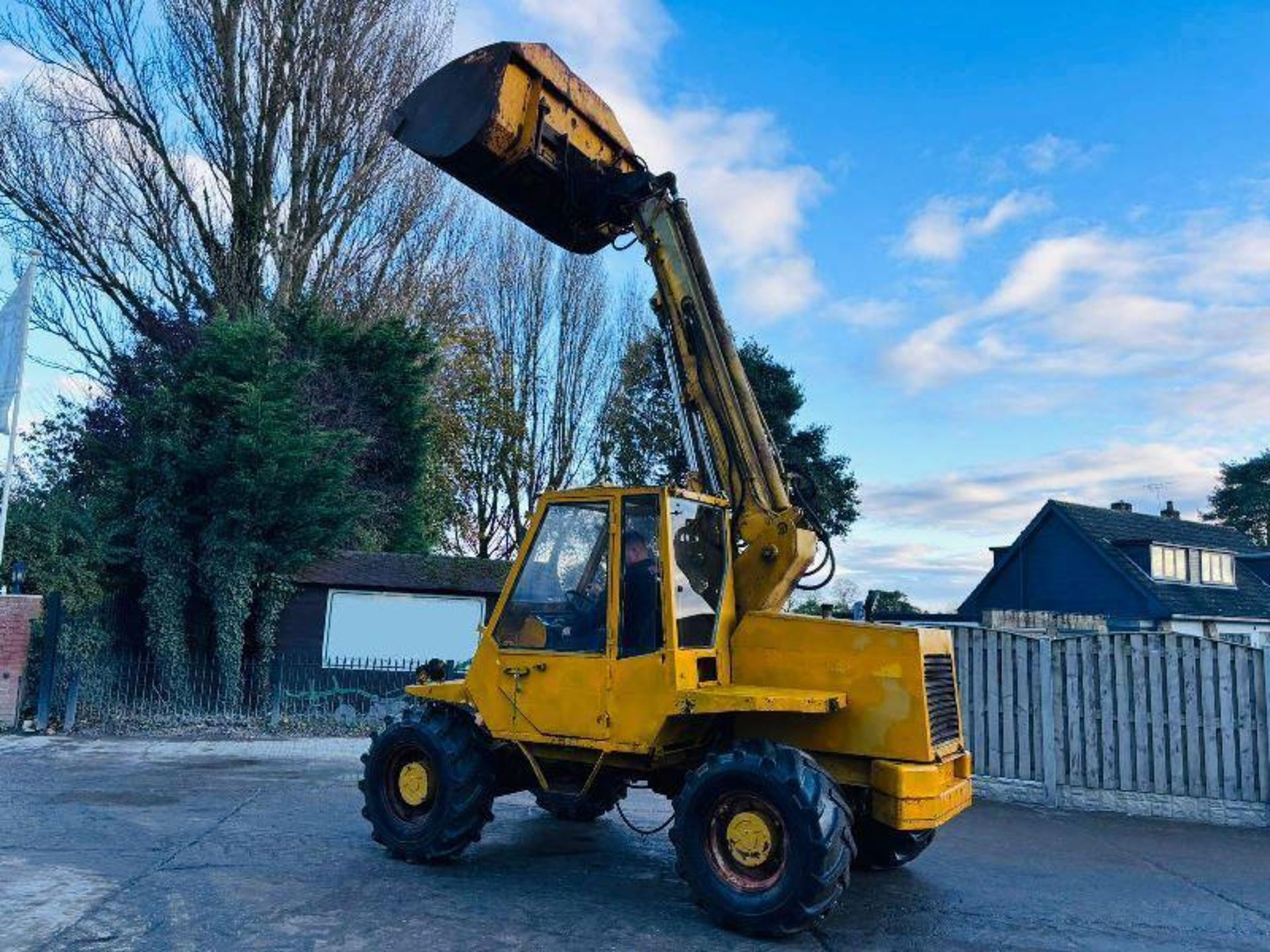 MATBRO TELESTAR 3 4WD TELEHANDLER C/W BUCKET & PALLET TINES - Image 13 of 14