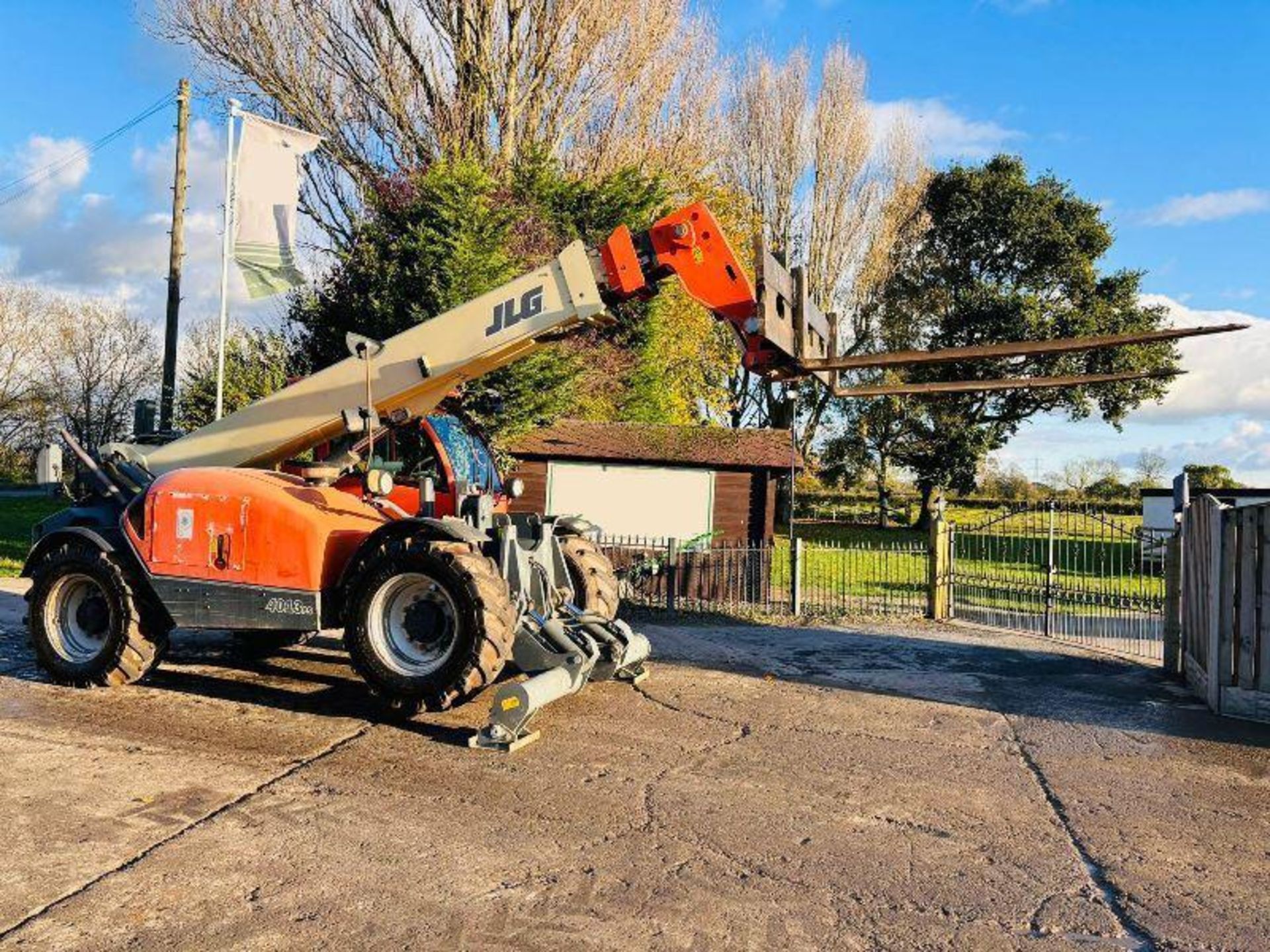 JLG 4013 4WD TELEHANDLER *YEAR 2008, 6264 HOURS* C/W LONG PALLET TINES  - Image 18 of 18