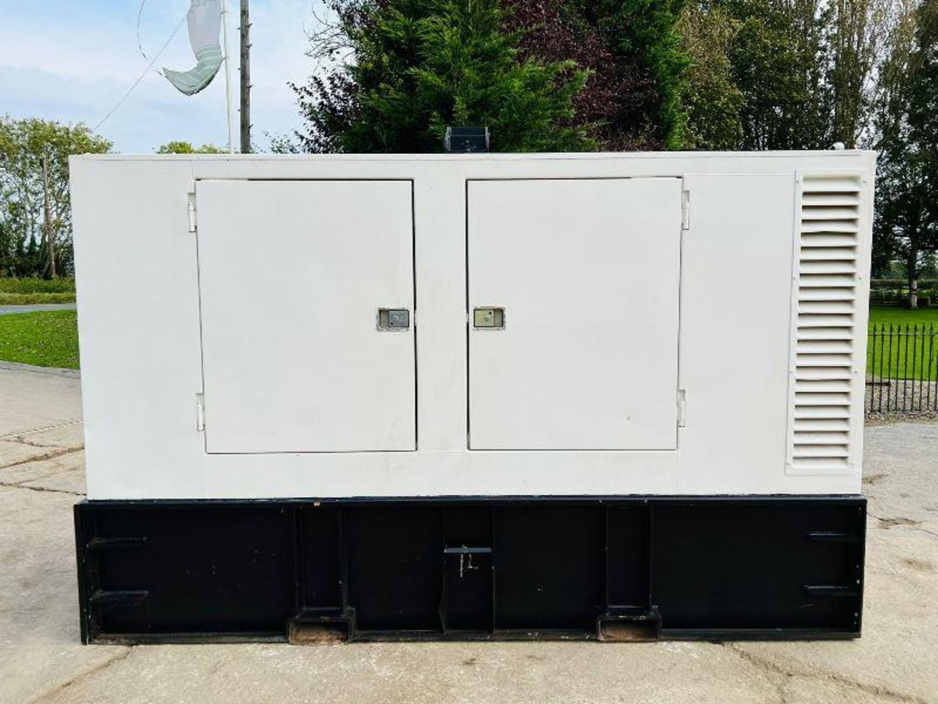 AGGREKO GHP11/8065E 60KVA STATIC GENERATOR C/W IVECO ENGINE - Image 11 of 19