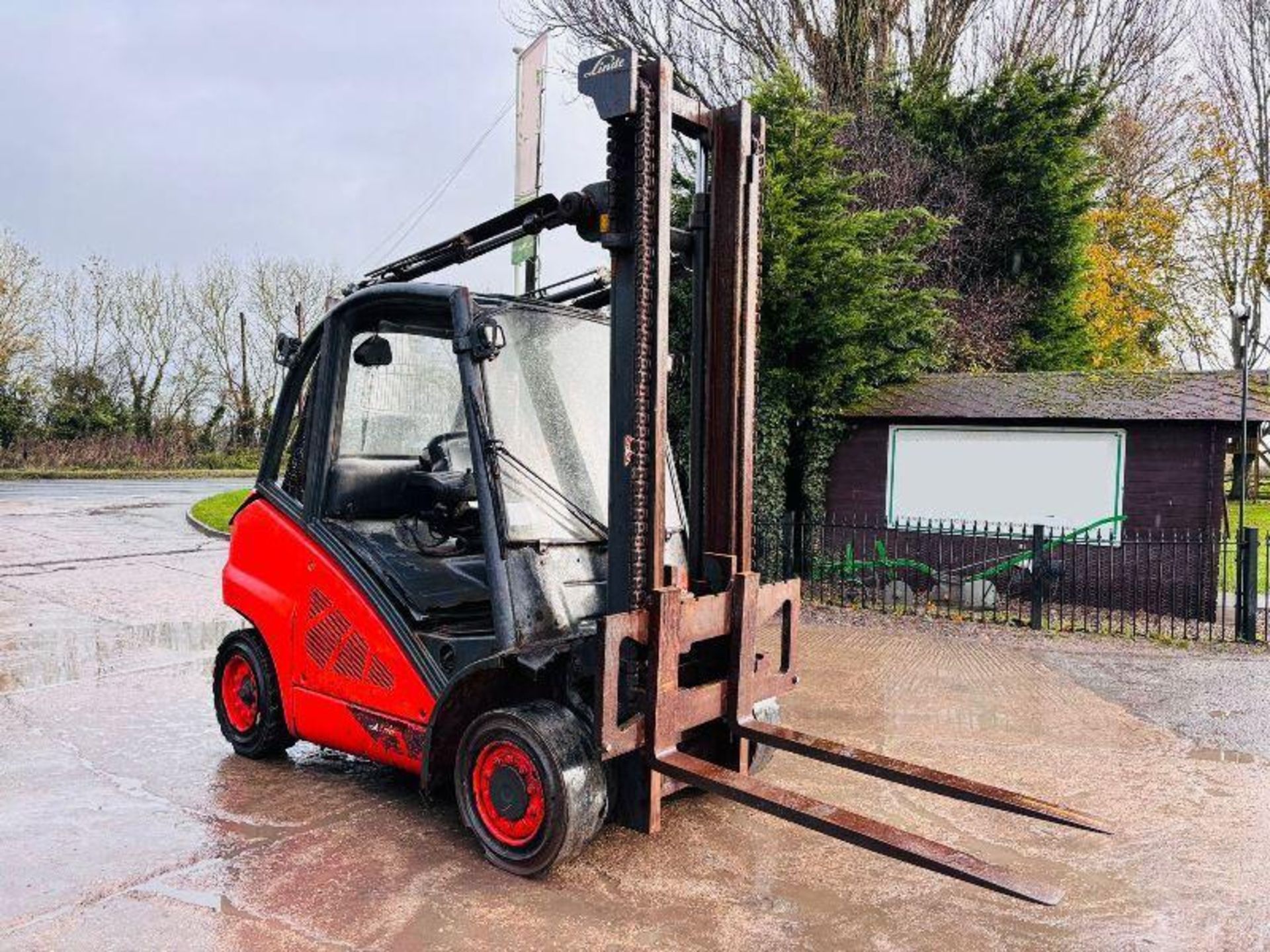 LINDE H40 DIESEL FORKLIFT *YEAR 2016* C/W 2 STAGE MAST. - Image 3 of 11