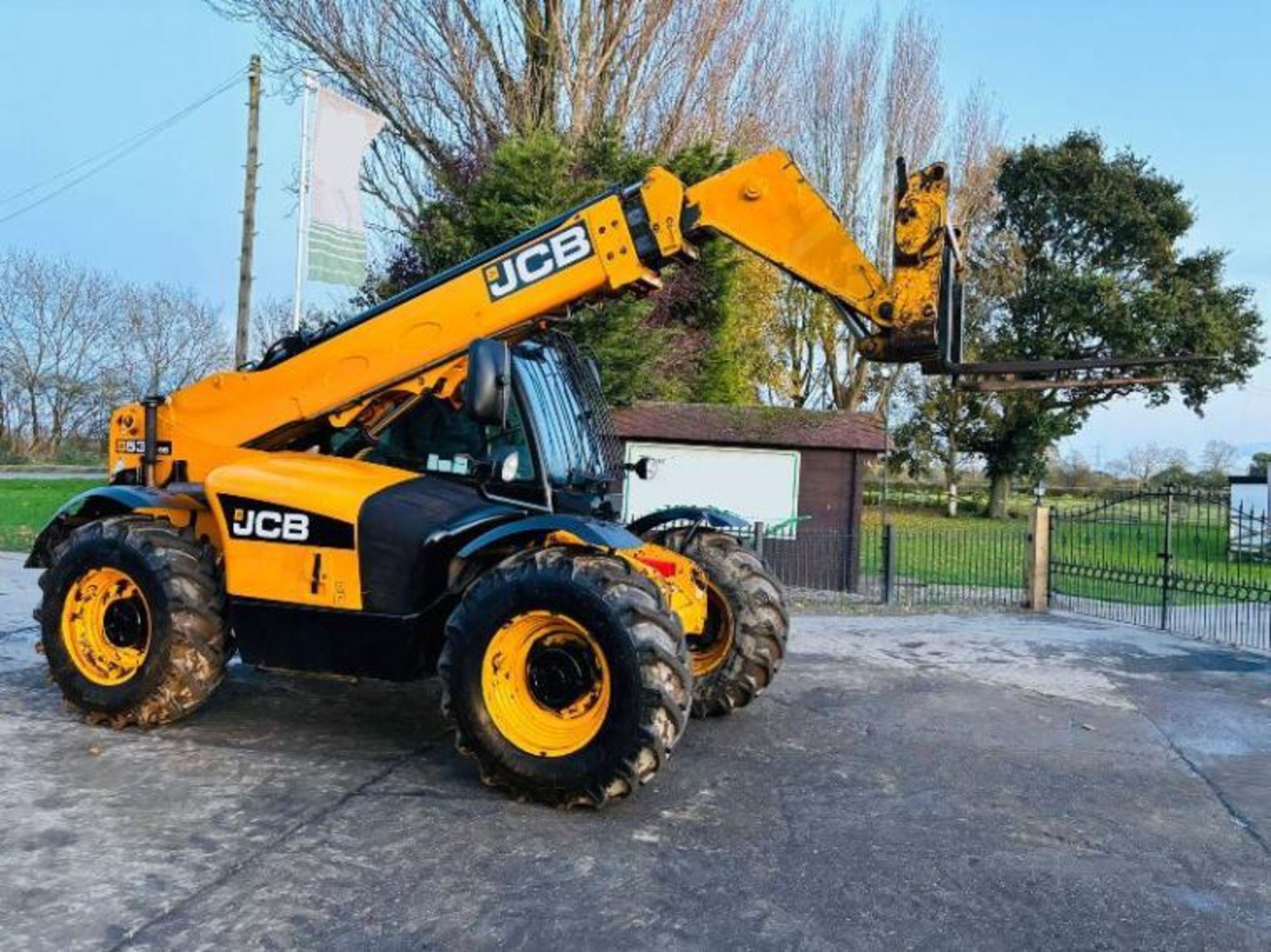 JCB 535-95 4WD TELEHANDLER *YEAR 2013* C/W PALLET TINES  - Image 10 of 13