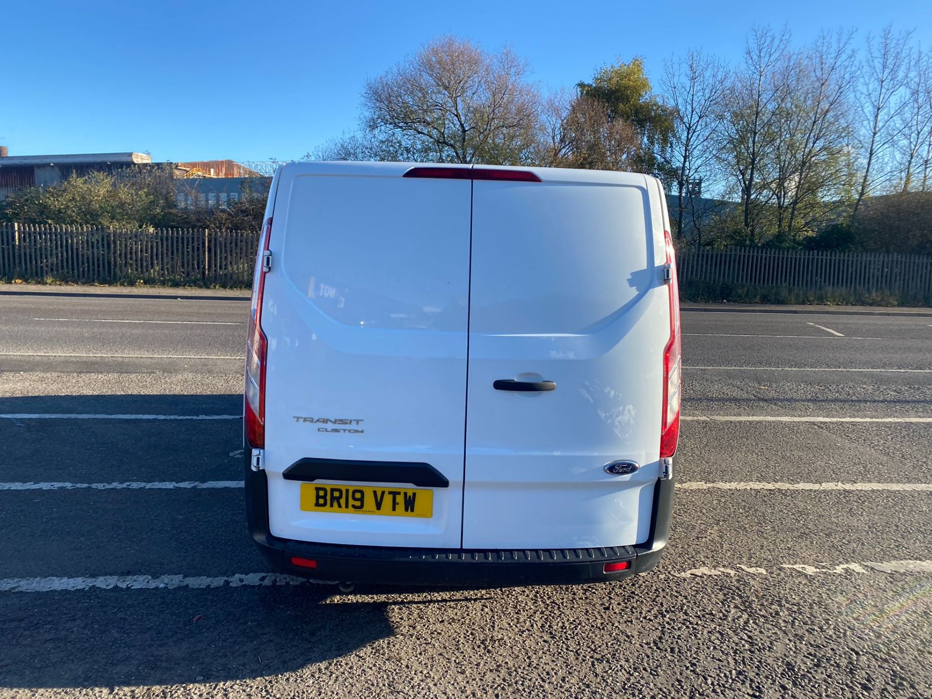 2019 19 FORD TRANSIT CUSTOM PANEL VAN - 39K MILES - EURO 6 - PLY LINED - Image 6 of 10