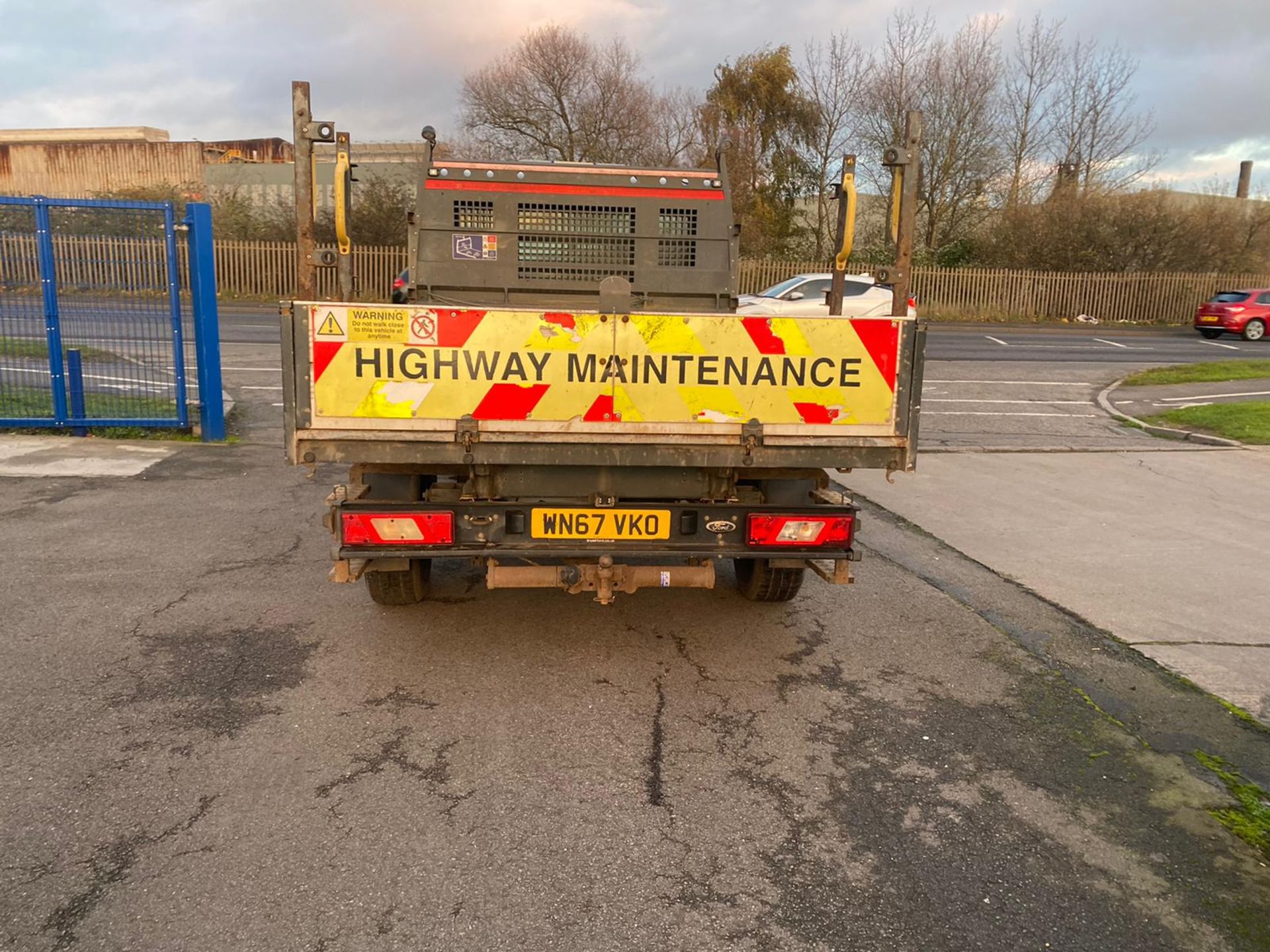 2017 67 FORD TRANSIT CREW CAB TIPPER -110K MILES - EURO 6 - FACTORY TIPPER BODY - RWD - Image 10 of 11