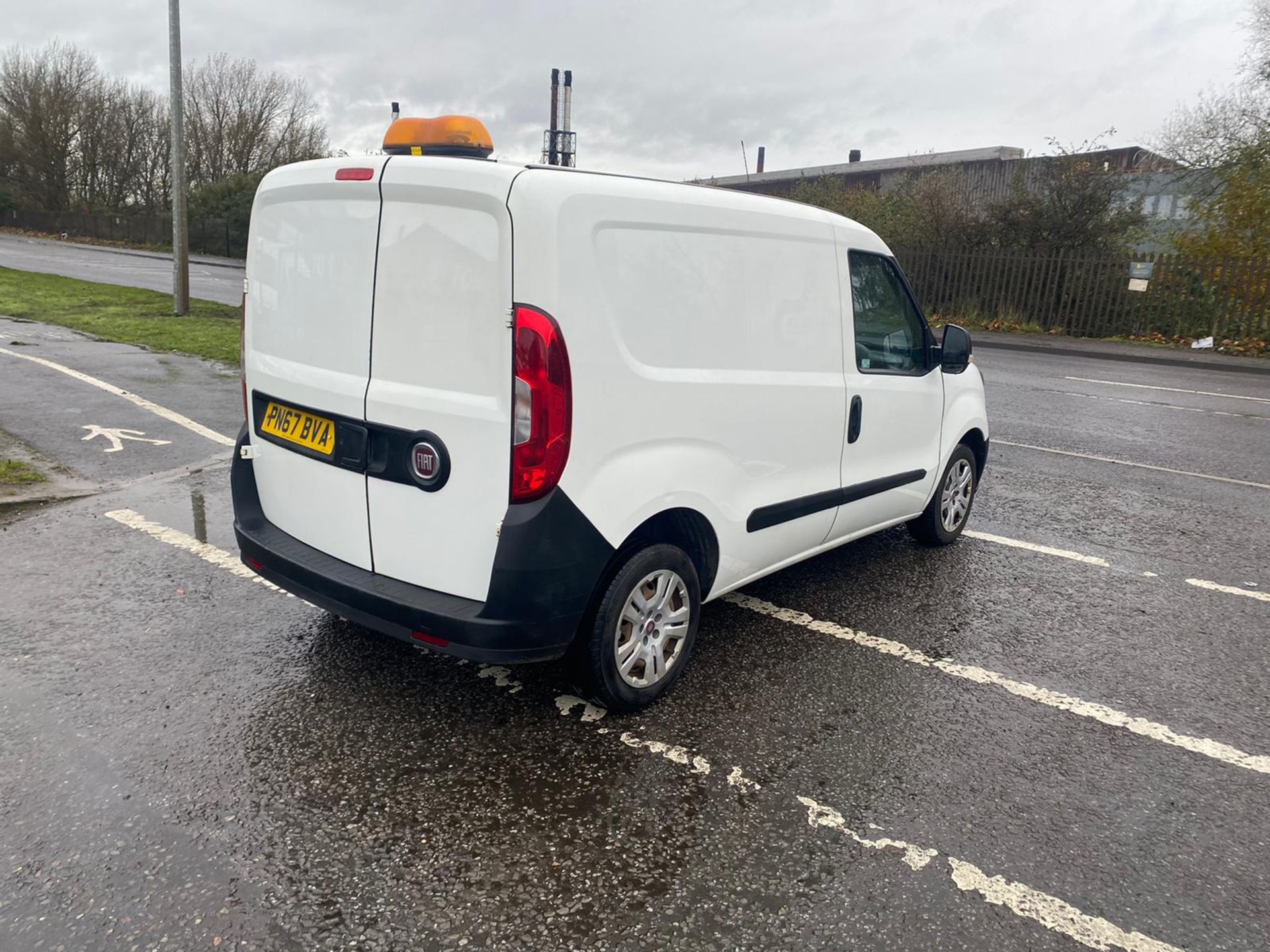 2017 67 FIAT DOBLO PANEL VAN - 91K MILES - EURO 6 - 1KEY - Image 7 of 10