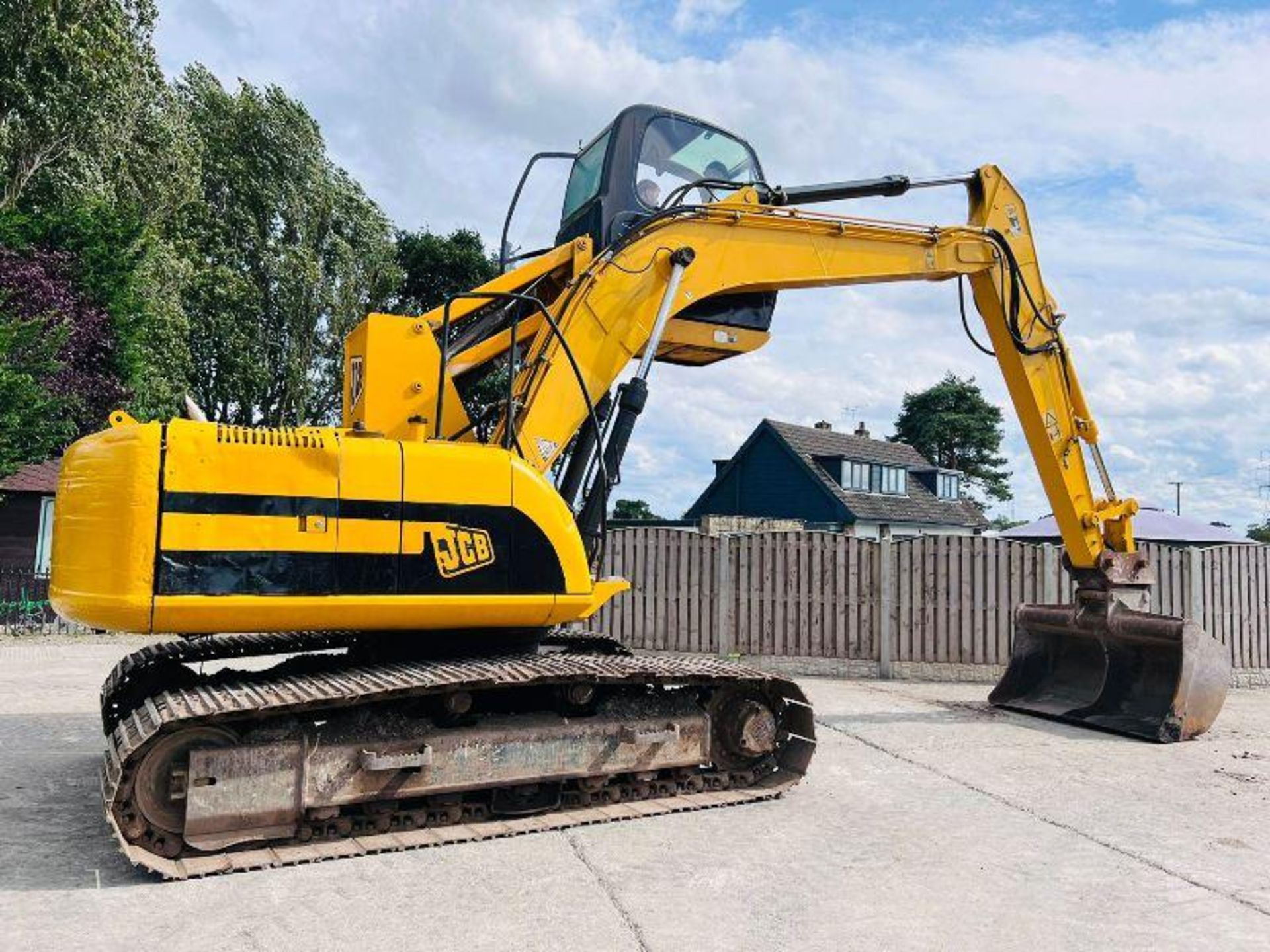 JCB JS160 HIGH RISE CABIN TRACKED EXCAVATOR *YEAR 2010* C/W QUICK HITCH - Image 13 of 15