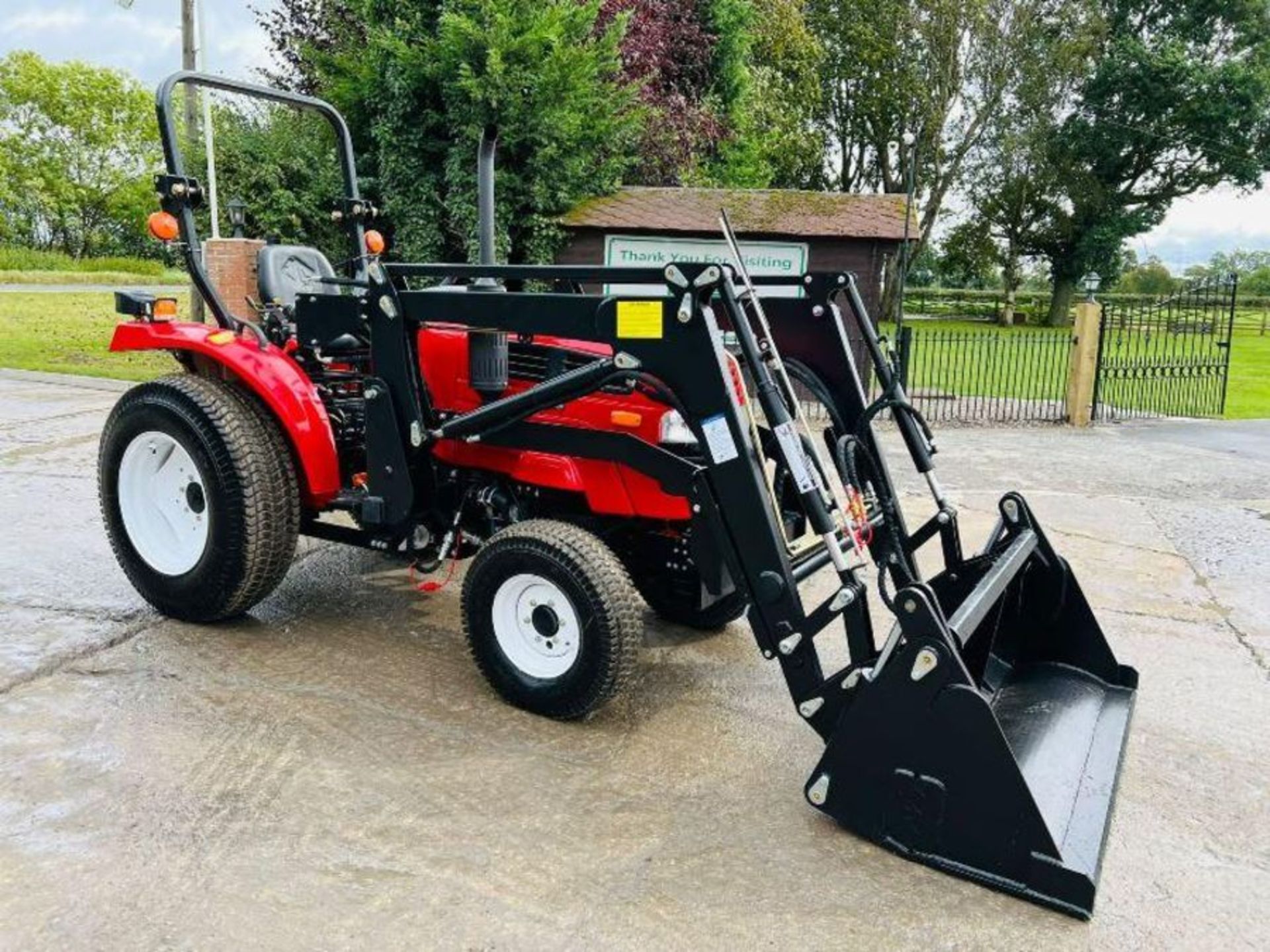 BRAND NEW SIROMER 304 FIELD RANGE 4WD TRACTOR *YEAR 2023* CW LOADER & TURF TYRES - Image 12 of 19