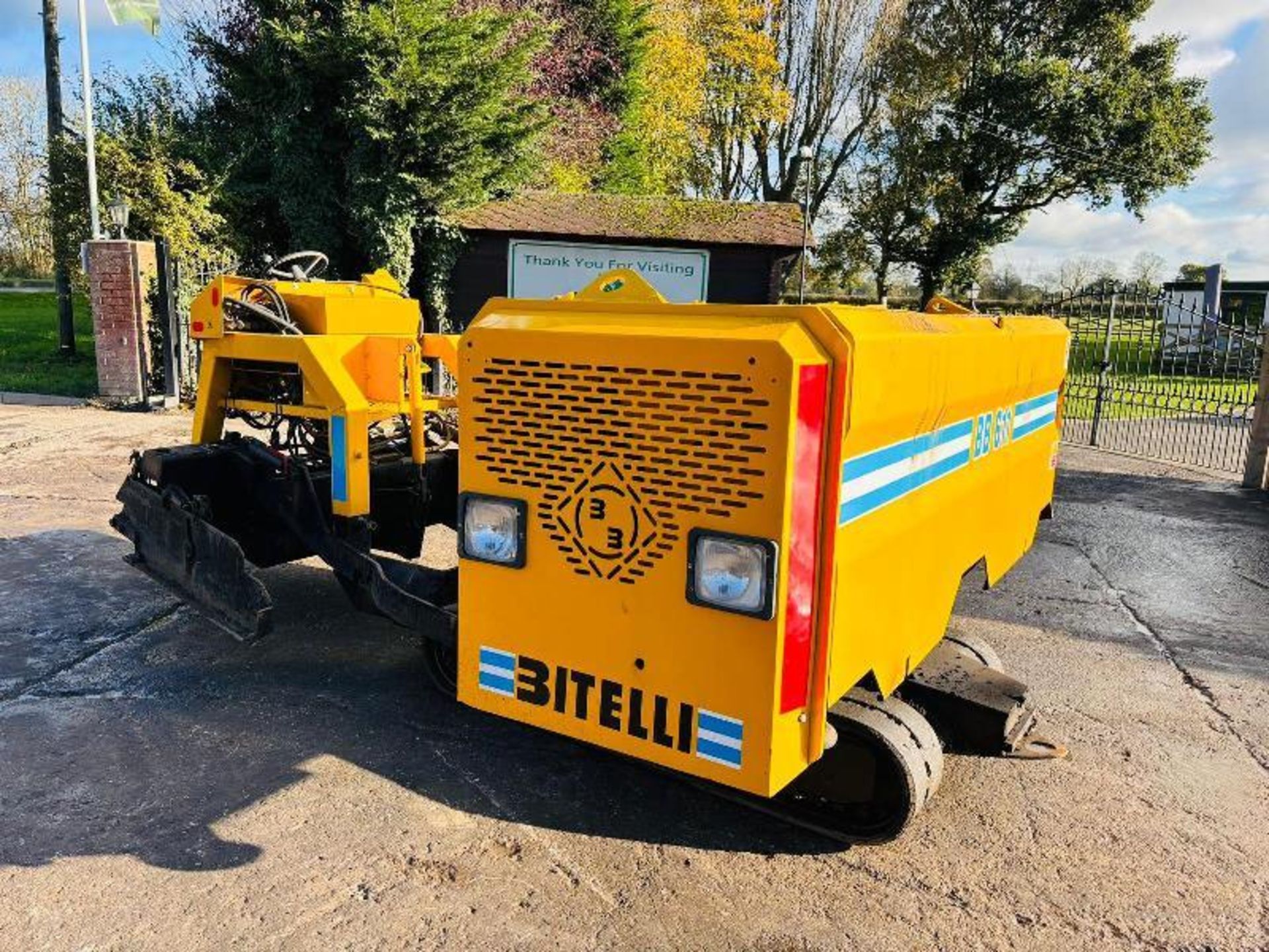 BITELLI BB611 TRACKED ASHPELT PAVER C/W 360 DEGREE SLEW HOPPER - Image 12 of 17