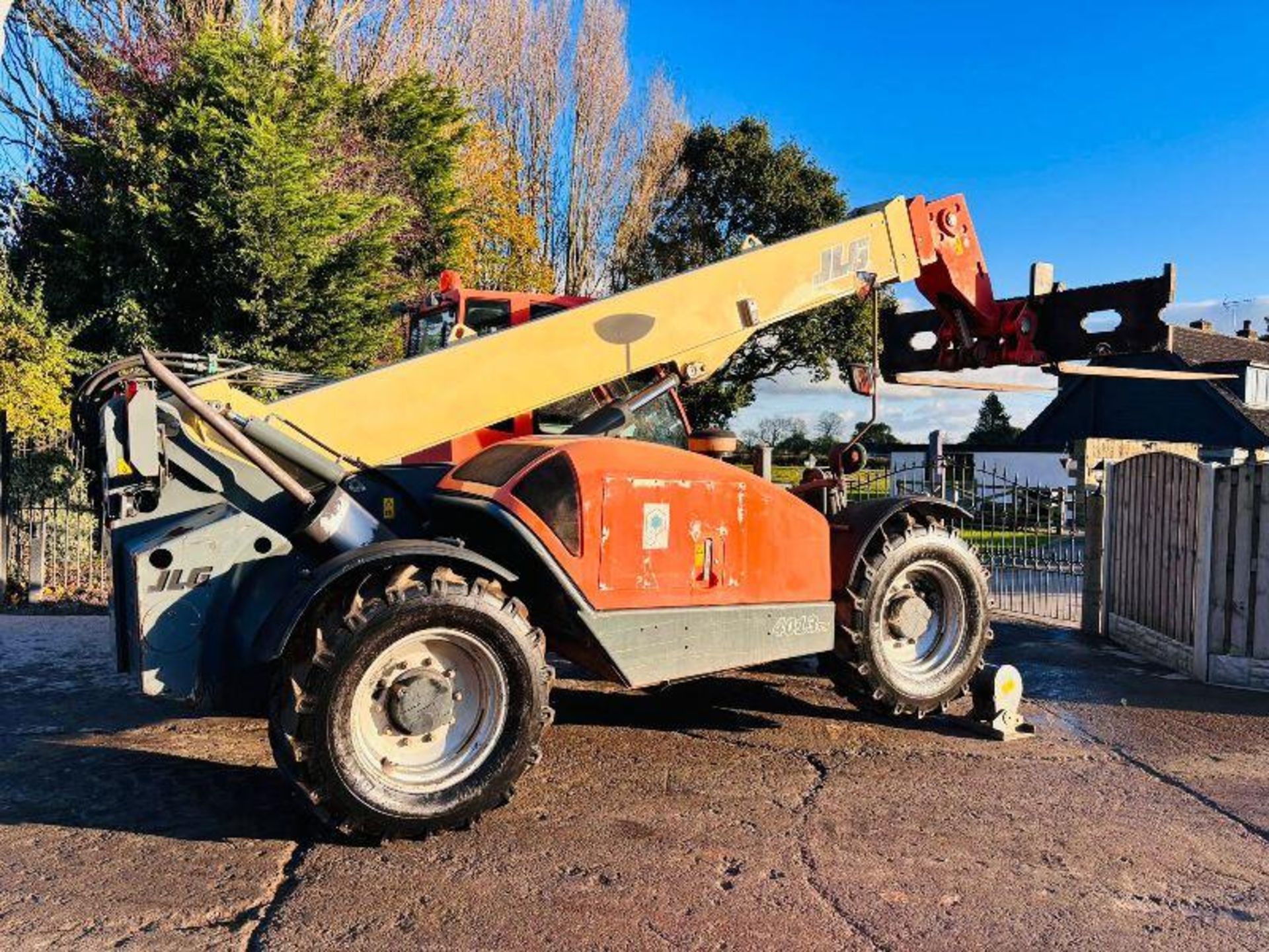 JLG 4013 4WD TELEHANDLER *YEAR 2008, 6264 HOURS* C/W LONG PALLET TINES - Image 9 of 18