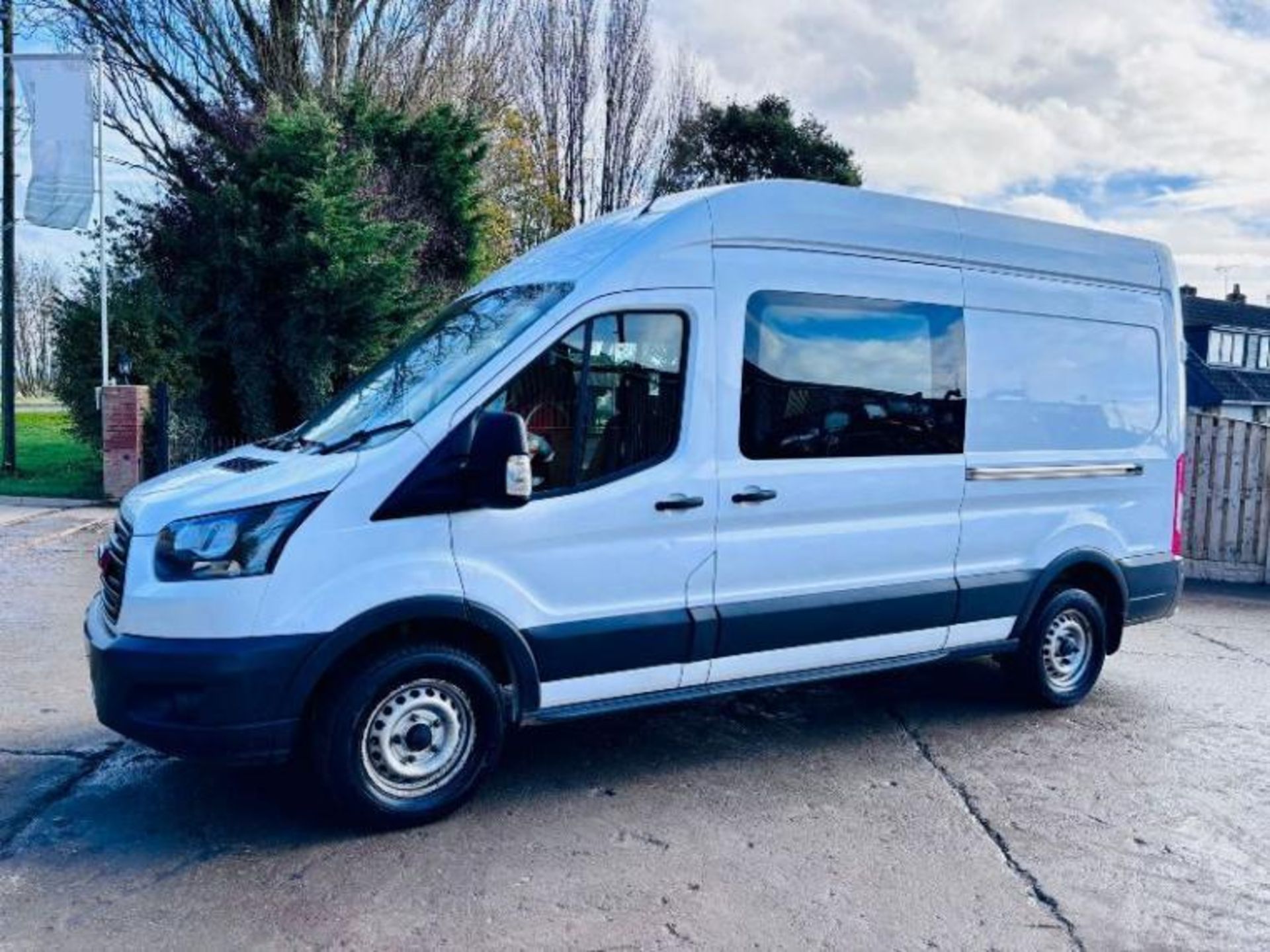 2019 FORD TRANSIT 350 CREW VAN - BLUETOOTH - HANDS FREE - USB POINT. - Image 15 of 18