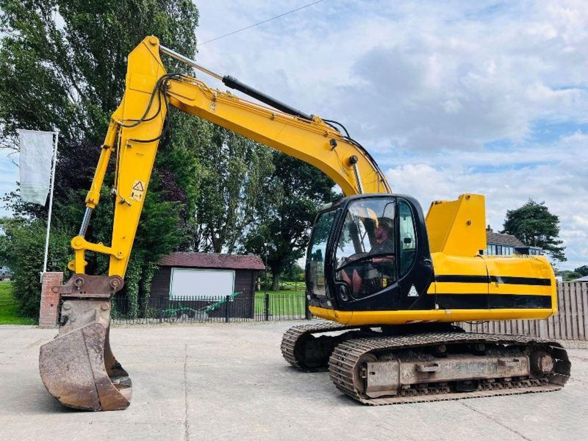 JCB JS160 HIGH RISE CABIN TRACKED EXCAVATOR *YEAR 2010* C/W QUICK HITCH - Image 15 of 15