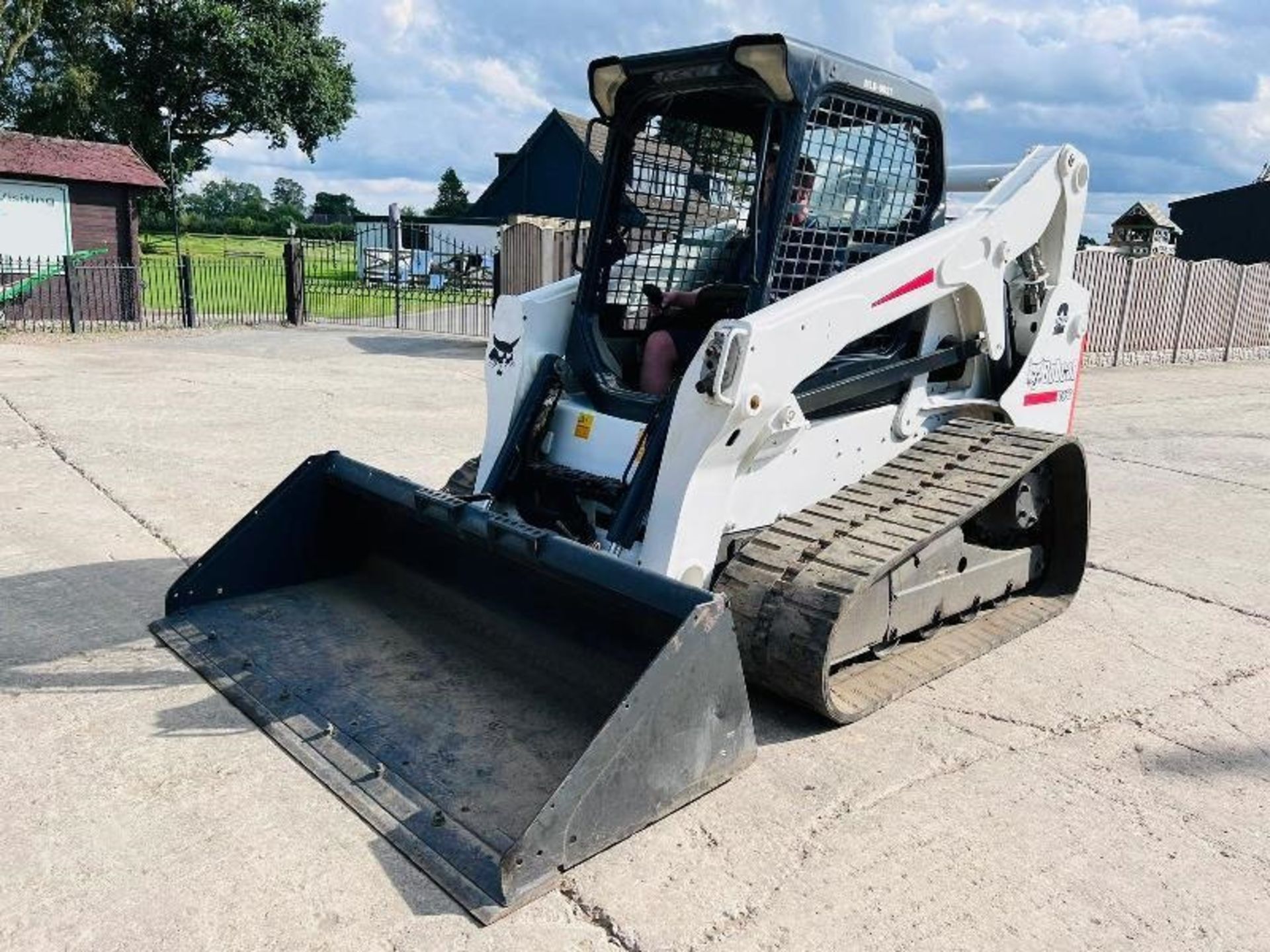 BOBCAT T650 TRACKED SKIDSTEER *YEAR 2013, 1880 HOURS - Image 3 of 14