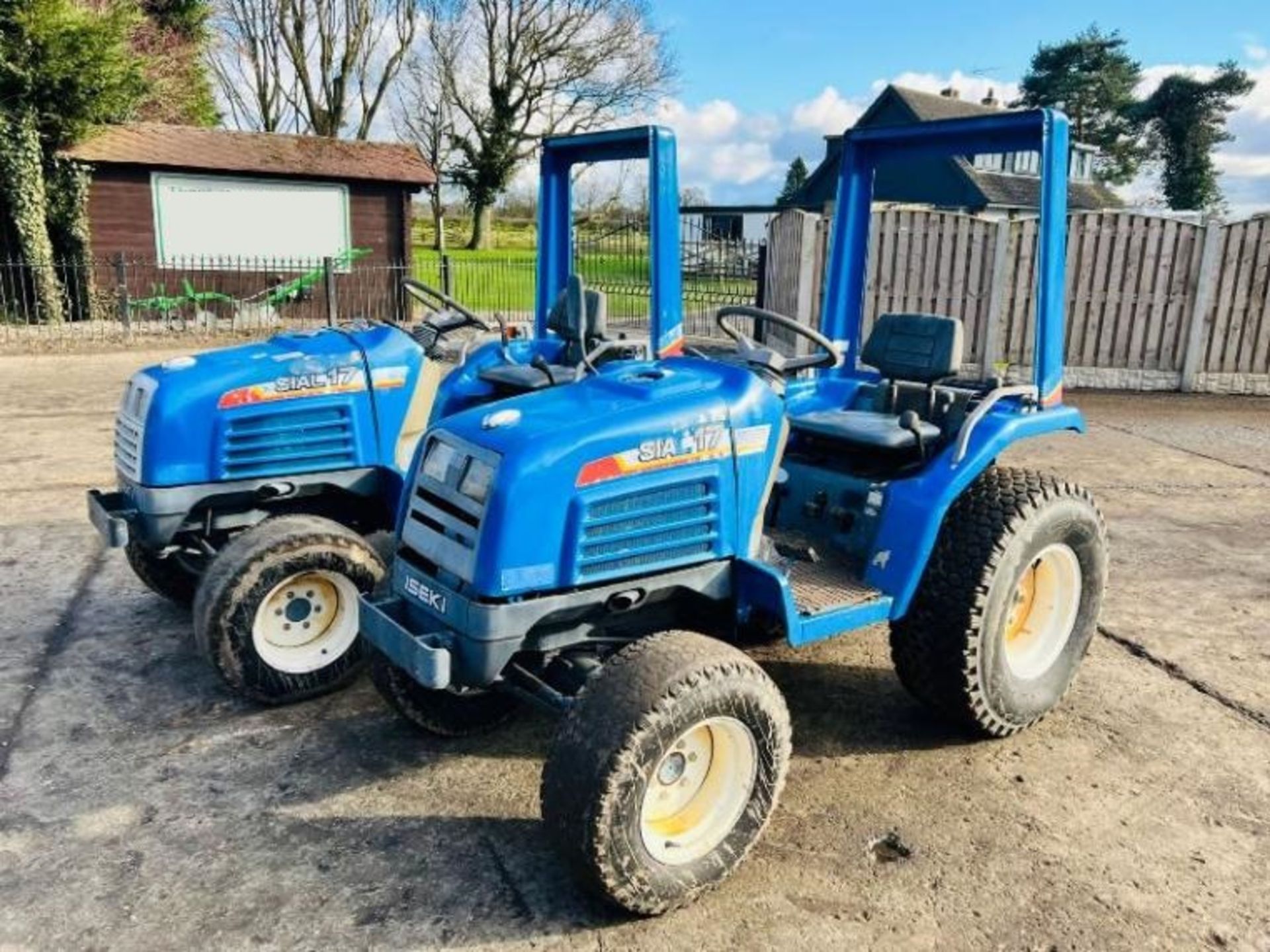 ISEKI TF17F 4WD COMPACT TRACTOR * CHOICE OF TWO * - Image 4 of 16