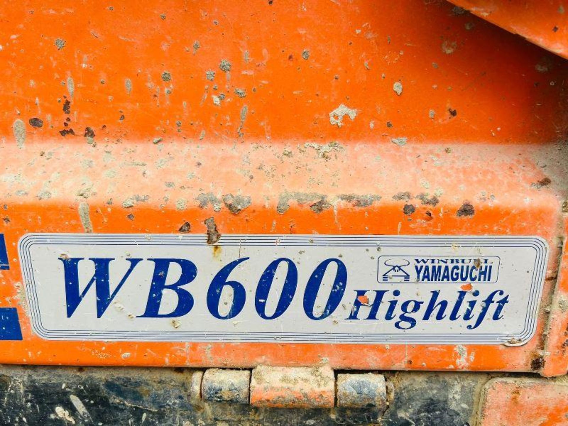 WINBULL WB600 HIGH TIP TRACKED DUMPER C/W MANAL GEAR BOX - Image 10 of 13