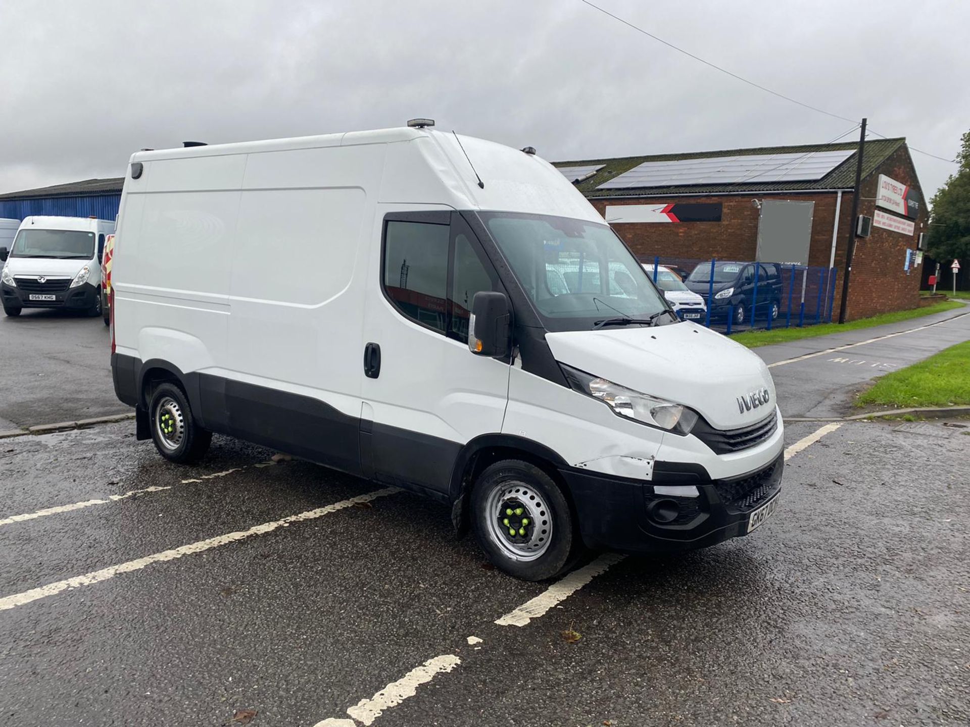 2017 67 IVECO DAILY MWB PANEL VAN - 145K MILES