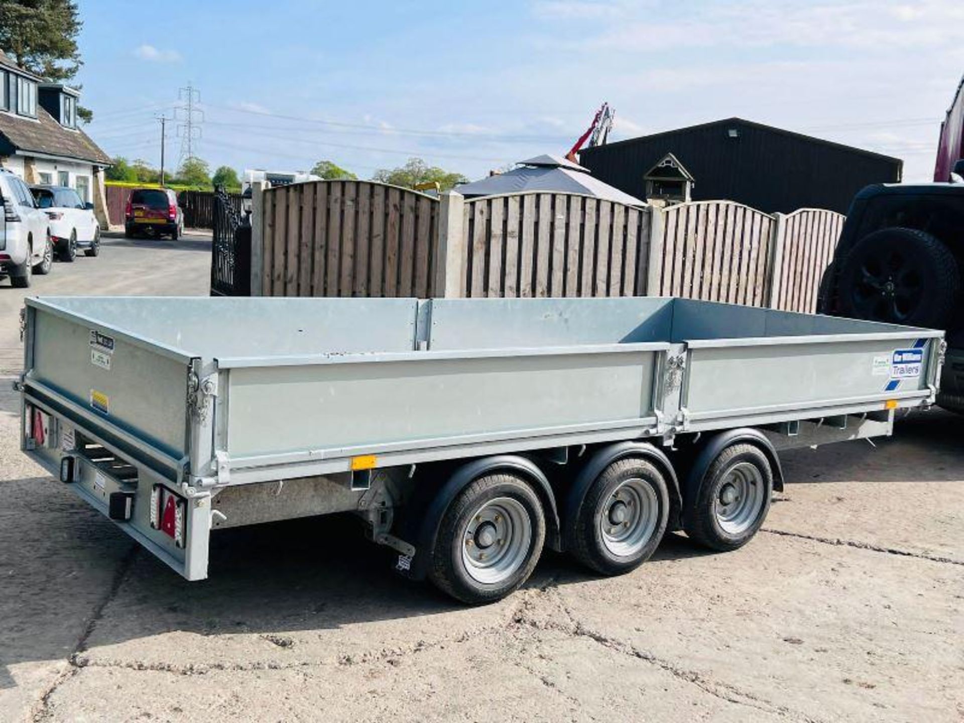 IFOR WILLIAMS TRI-AXLE DROP SIDE TRAILER * YEAR 2022 * - Image 2 of 15