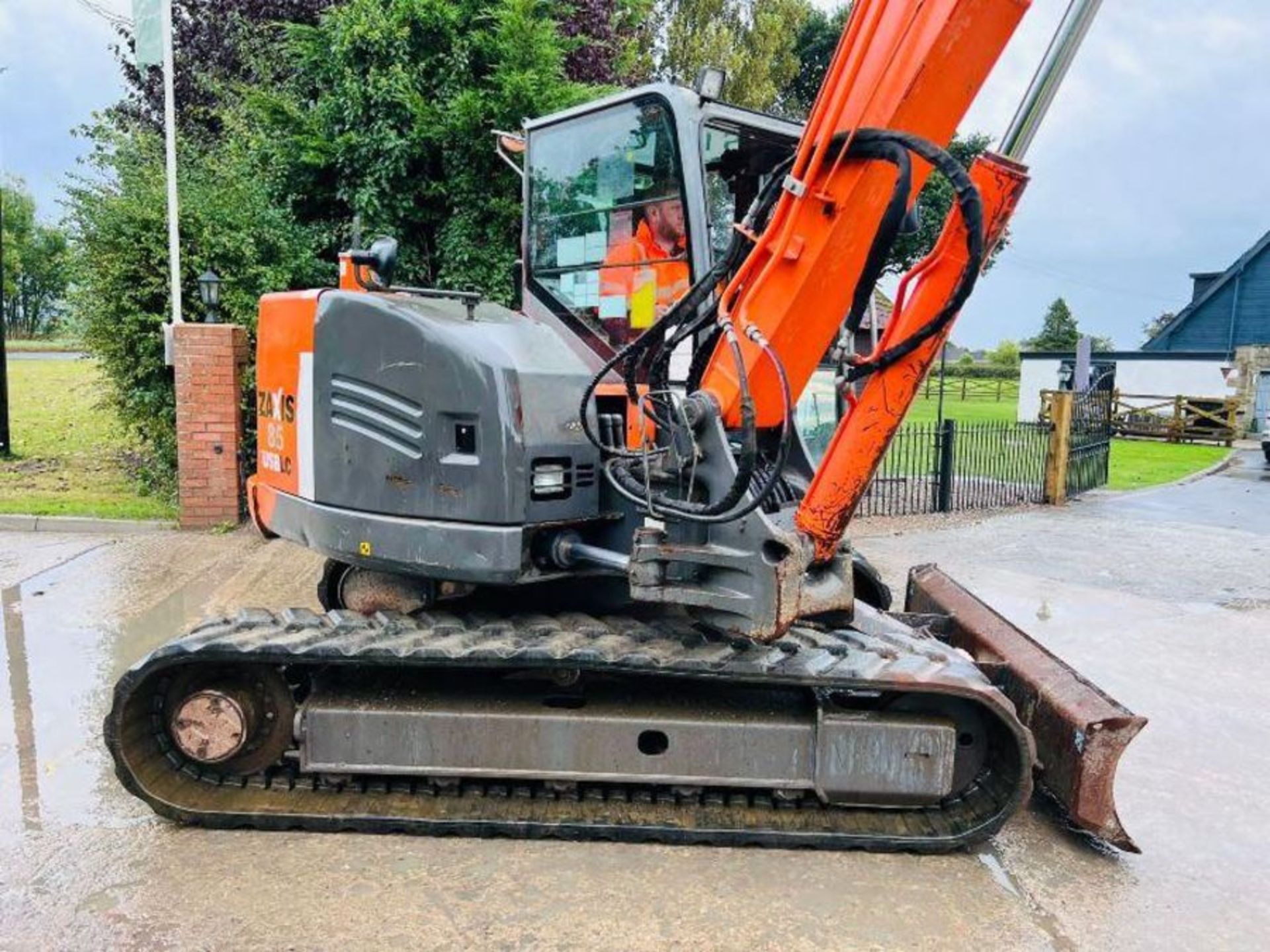 HITACHI ZX85USBLC-3 TRACKED EXCAVATOR C/W QUICK HITCH - Image 15 of 15