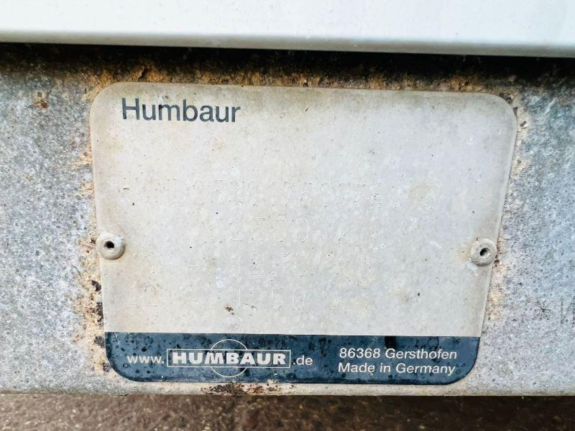 HUMBAUR TOWABLE TWIN AXLE REFRIGERATION UNIT C/W 4 X SUPPORT LEGS - Image 12 of 19