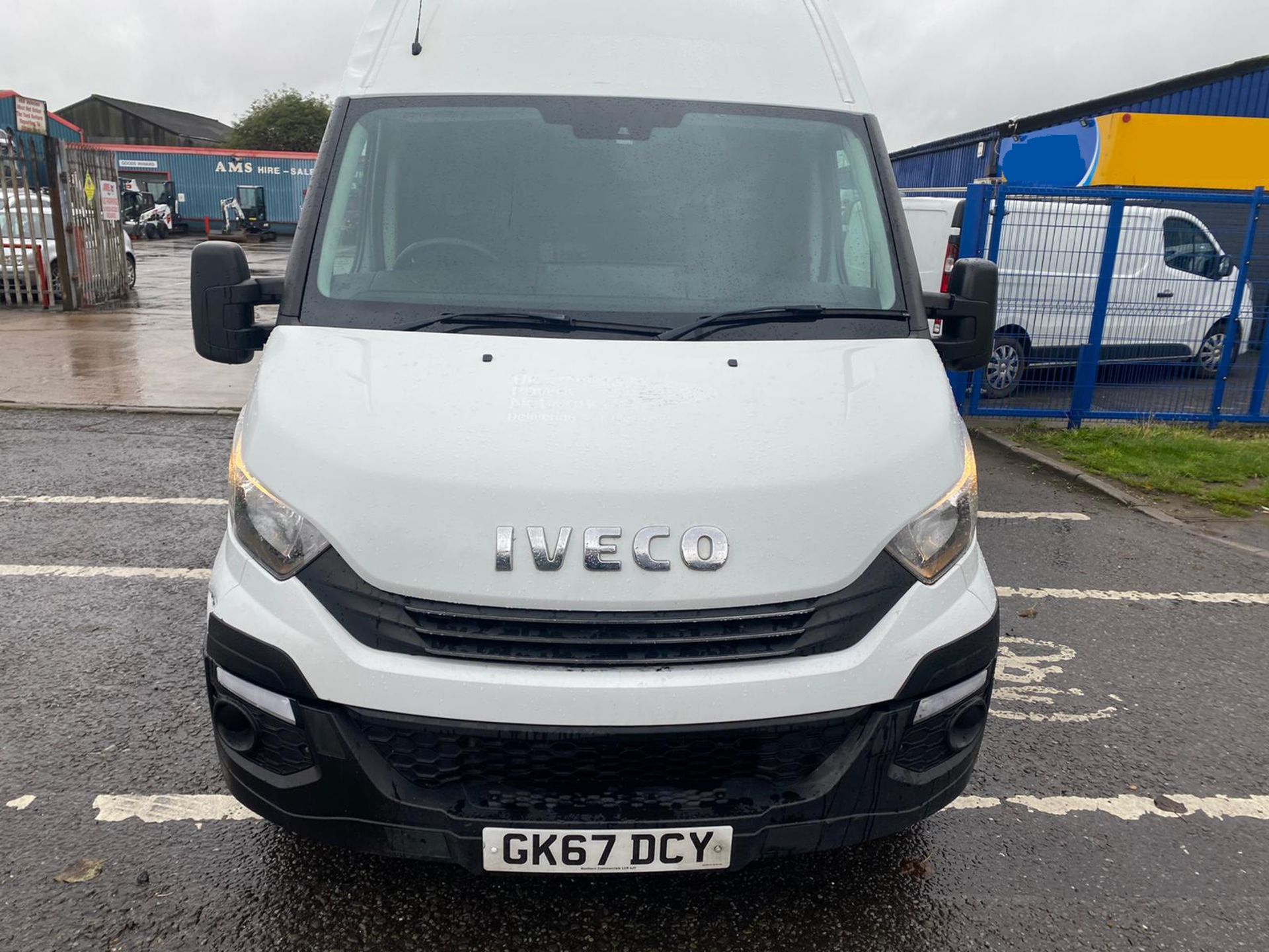 2017 67 IVECO DAILY MWB PANEL VAN - 145K MILES - Bild 2 aus 9