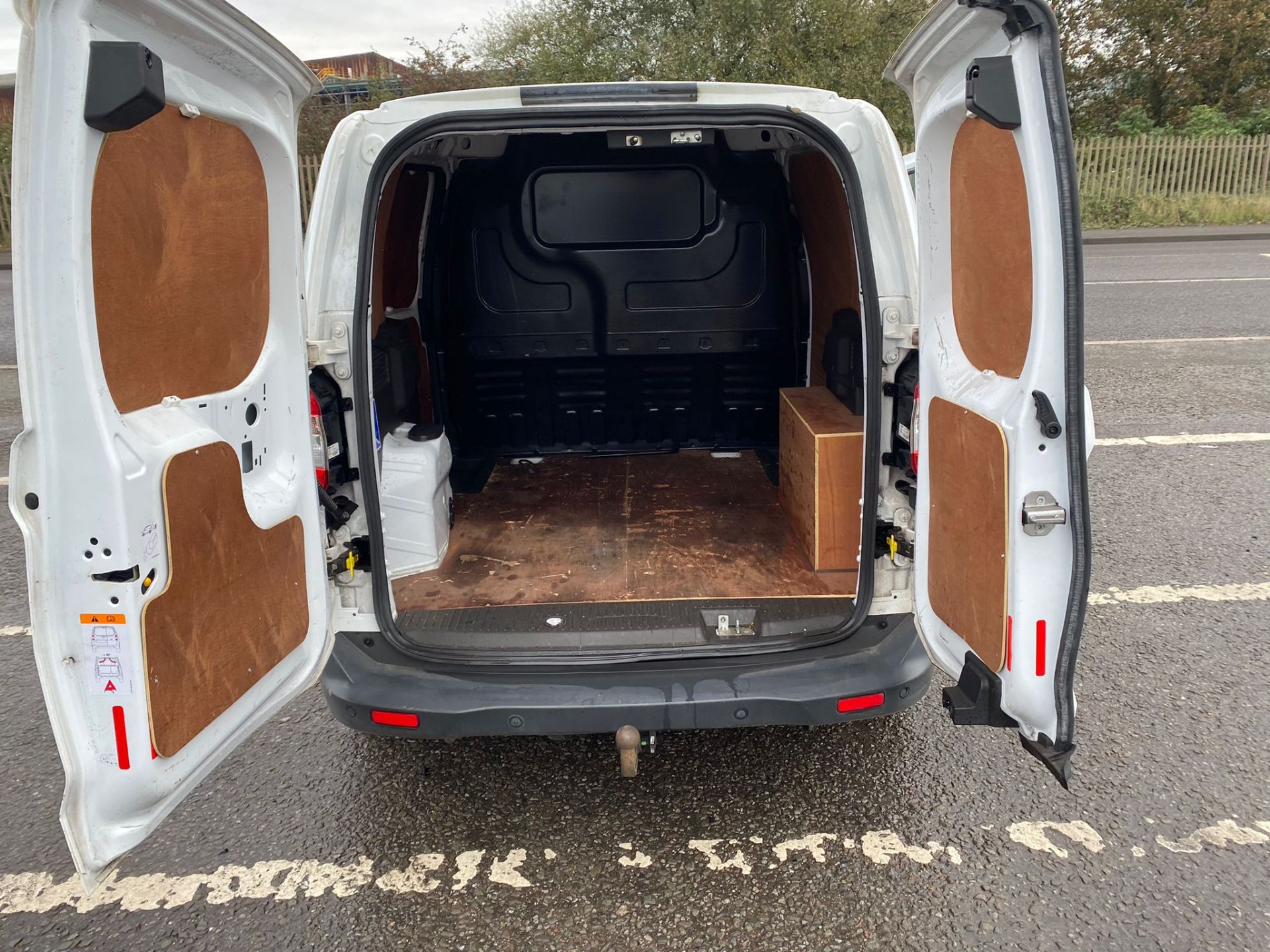 2019 19 FORD TRANSIT COURIER LIMITED PANEL VAN - ALLOY WHEELS - AIR CON - EURO 6. - Image 9 of 10