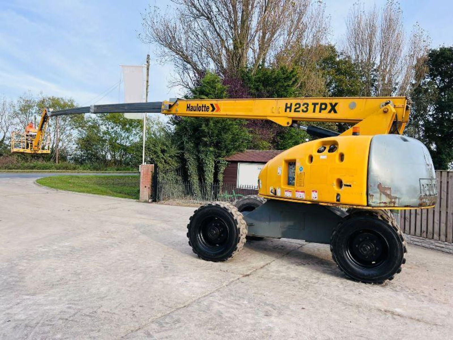 HAULOTTE H23TPX AIREL PLATFORM *23 METER REACH, YEAR 2013* C/W TELESCOPIC BOOM - Image 12 of 12