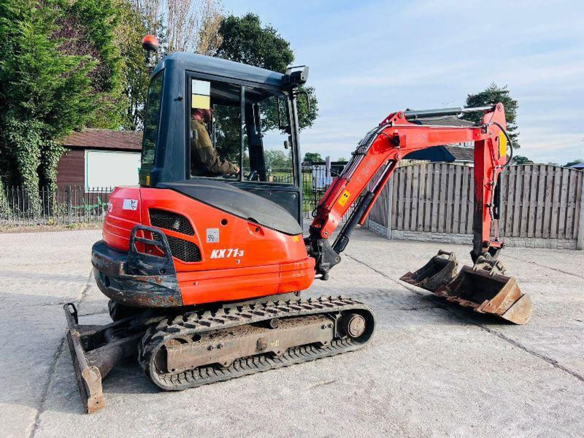 KUBOTA KX71-3 EXCAVATOR *YEAR 2014, 4211 HOURS, ONE OWNER FROM NEW*. - Image 3 of 15