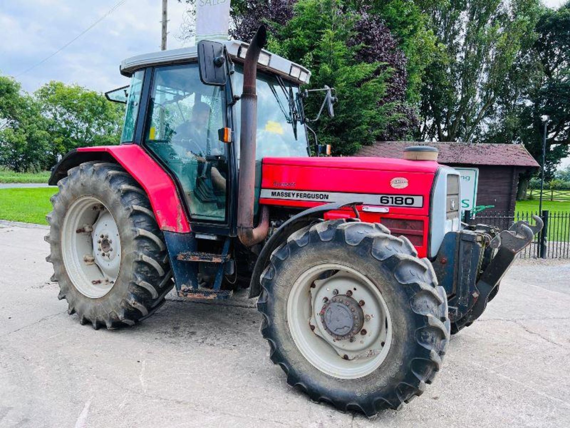 MASSEY FERGUSON 6180 4WD TRACTOR *5576 HOURS* C/W FRONT LINKAGE