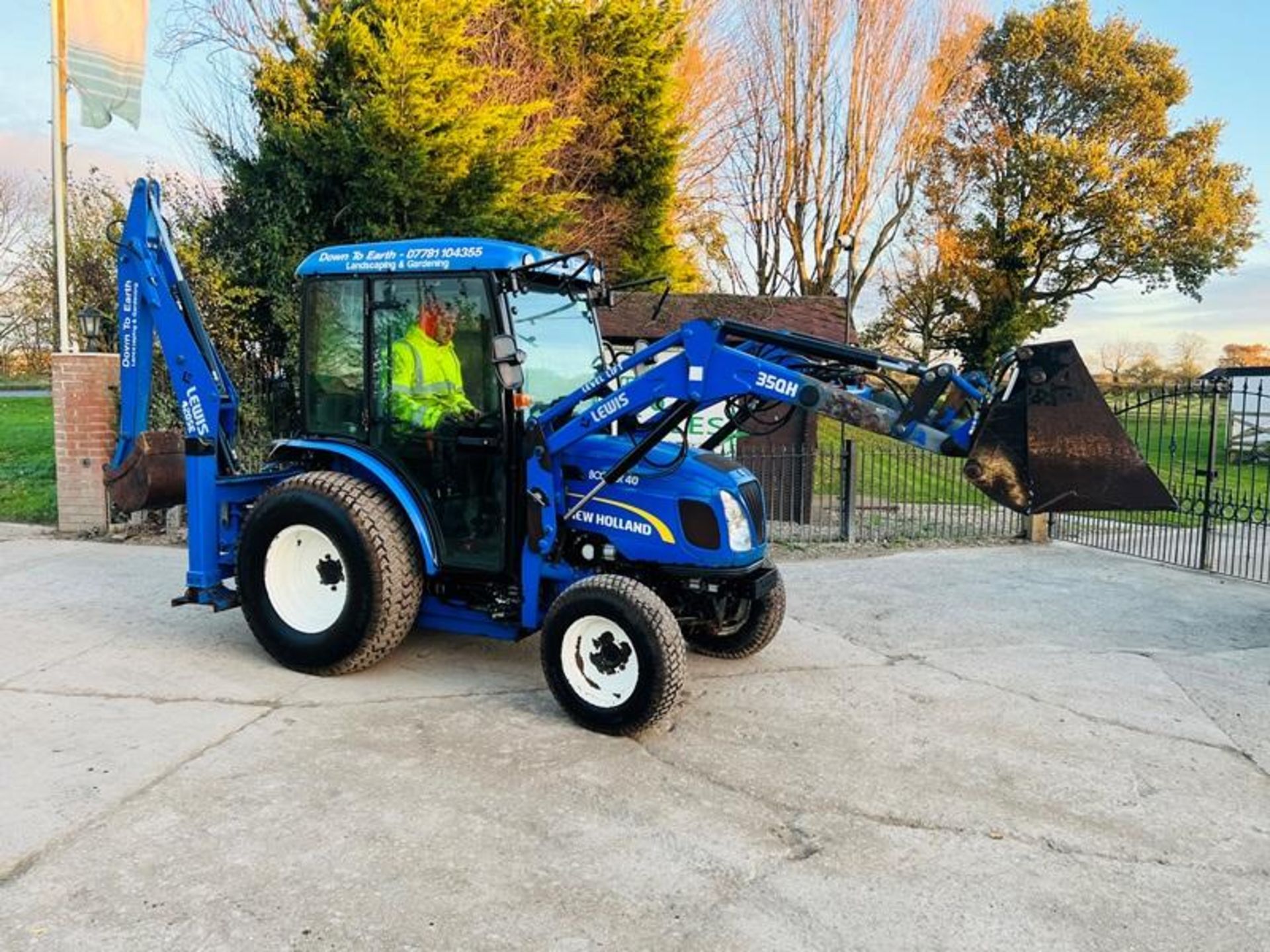 NEW HOLLAND BOOMER 40 4WD TRACTOR *YEAR 2014, ONLY 737 HRS* C/W LOADER & BACK TACTOR - Image 14 of 19
