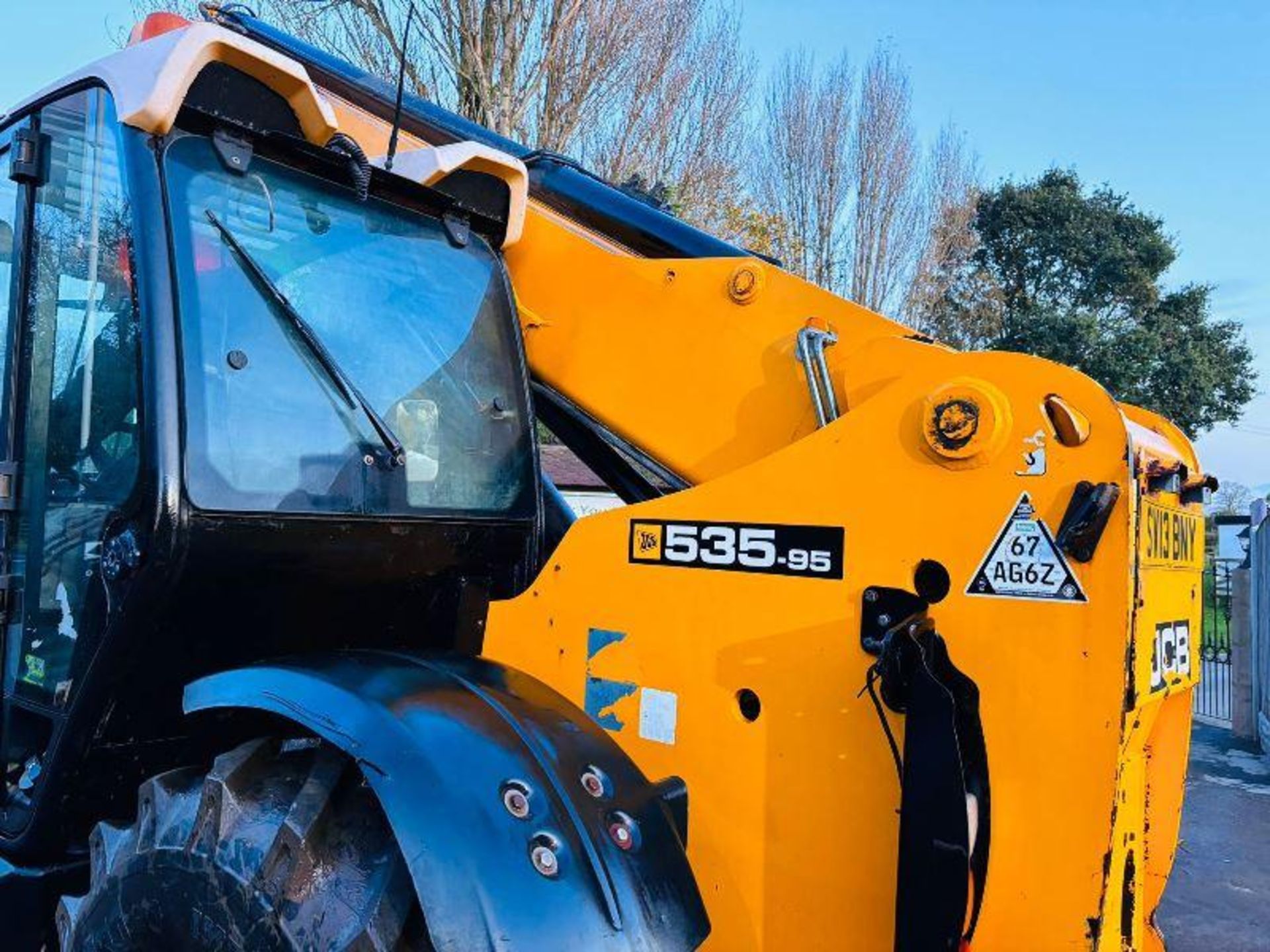 JCB 535-95 4WD TELEHANDLER *YEAR 2013* C/W PALLET TINES - Image 8 of 13