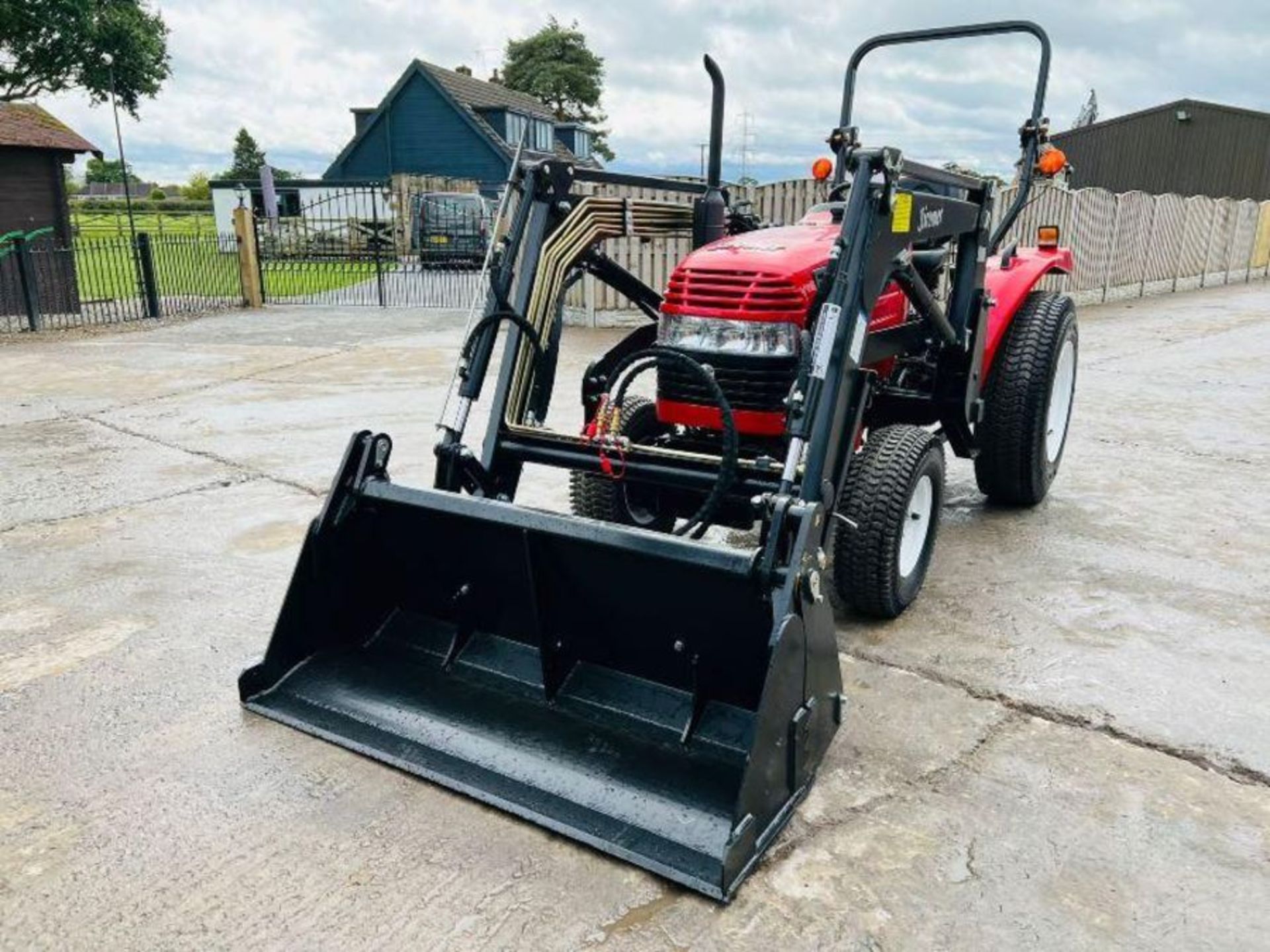 BRAND NEW SIROMER 304 FIELD RANGE 4WD TRACTOR *YEAR 2023* CW LOADER & TURF TYRES - Image 9 of 19
