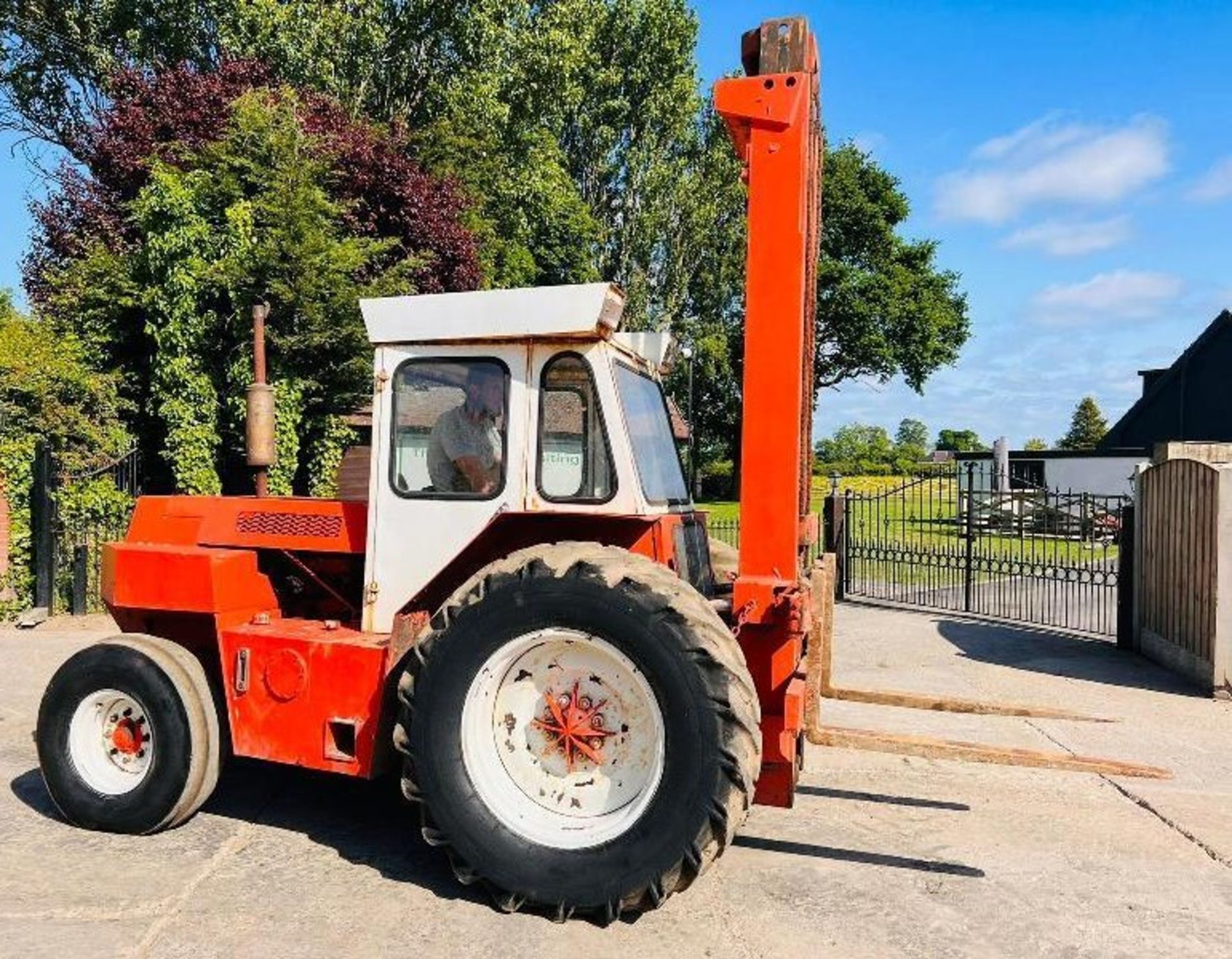 FINLAY F60 ROUGH TERRIAN FORKLIFT C/W TWO STAGE MAST - Image 11 of 12