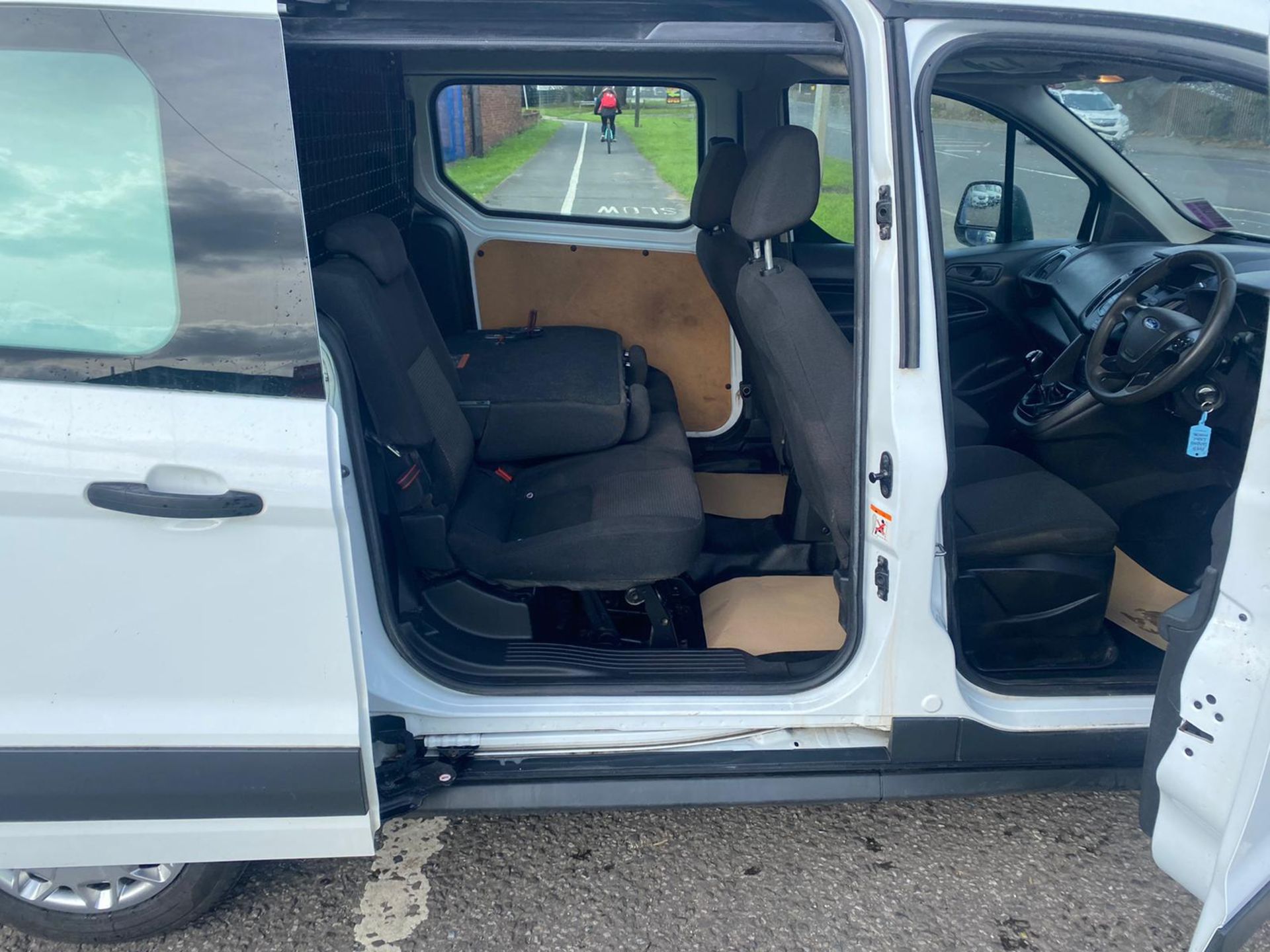 2017 17 FORD TRANSIT CONNECT DOUBLE CAB PANEL VAN - 118K MILES - 5 SEATS - LWB - EURO 6. - Image 9 of 11