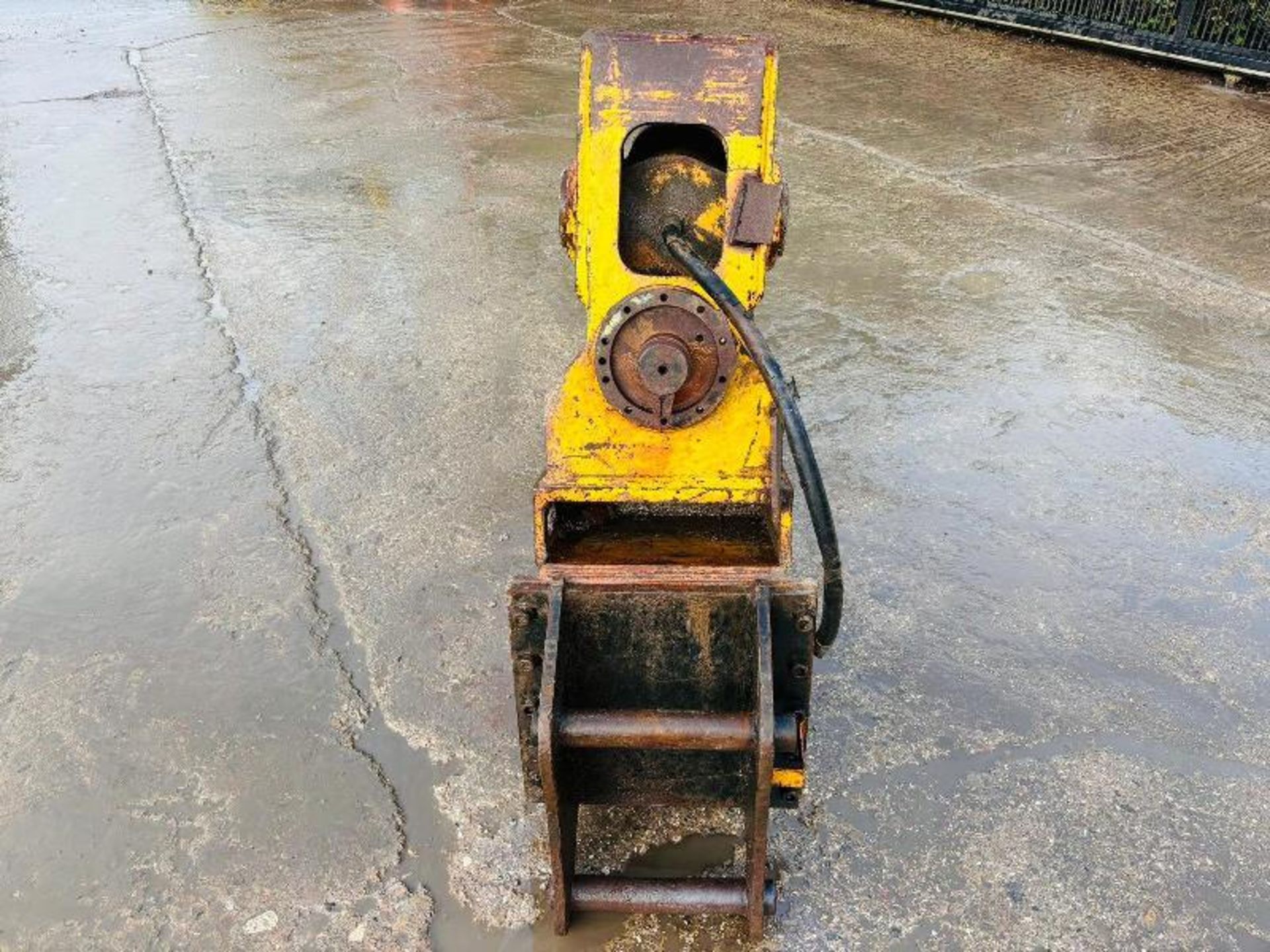 HYDRAULIC DEMOLITION SHEAR TO SUIT 10-12 TON EXCAVATOR - Image 9 of 11
