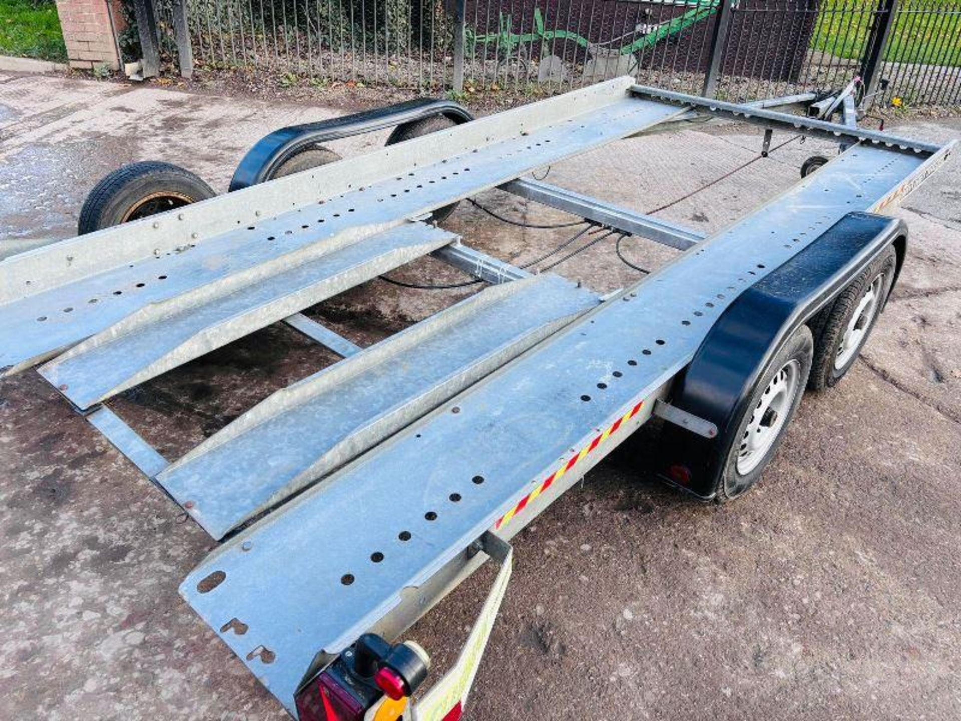 BRIAN JAMES TWIN-AXLE CAR TRANSPORTER TRAILER C/W LOADING RAMPS. - Image 7 of 11