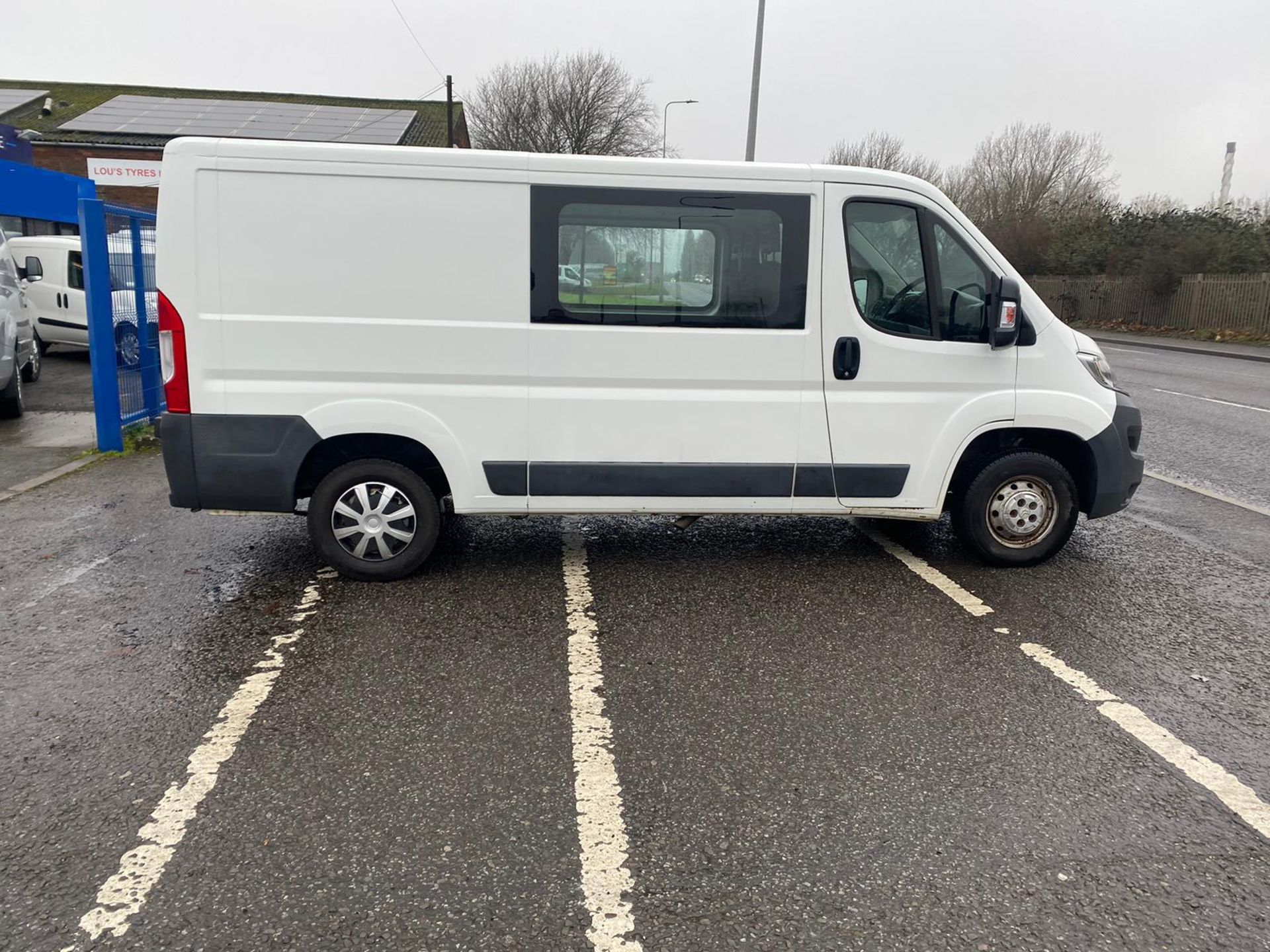 2017 17 CITROEN RELAY CREW VAN - 64K MILES - EURO 6  - Image 8 of 11