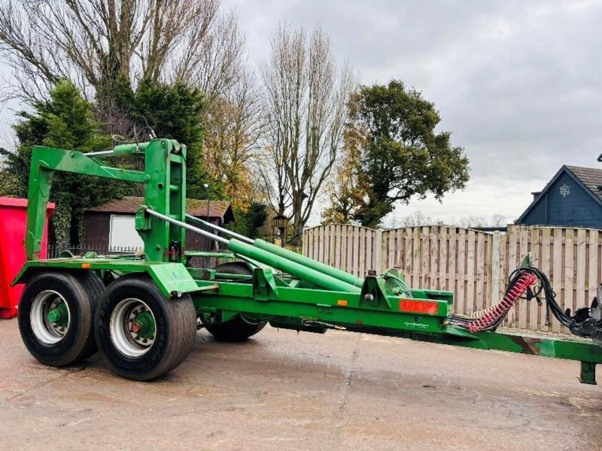 TWIN AXLE DRAW BAR HOOK LOADER ROLE ON, ROLE OFF TRAILER & SKIP - Image 14 of 14