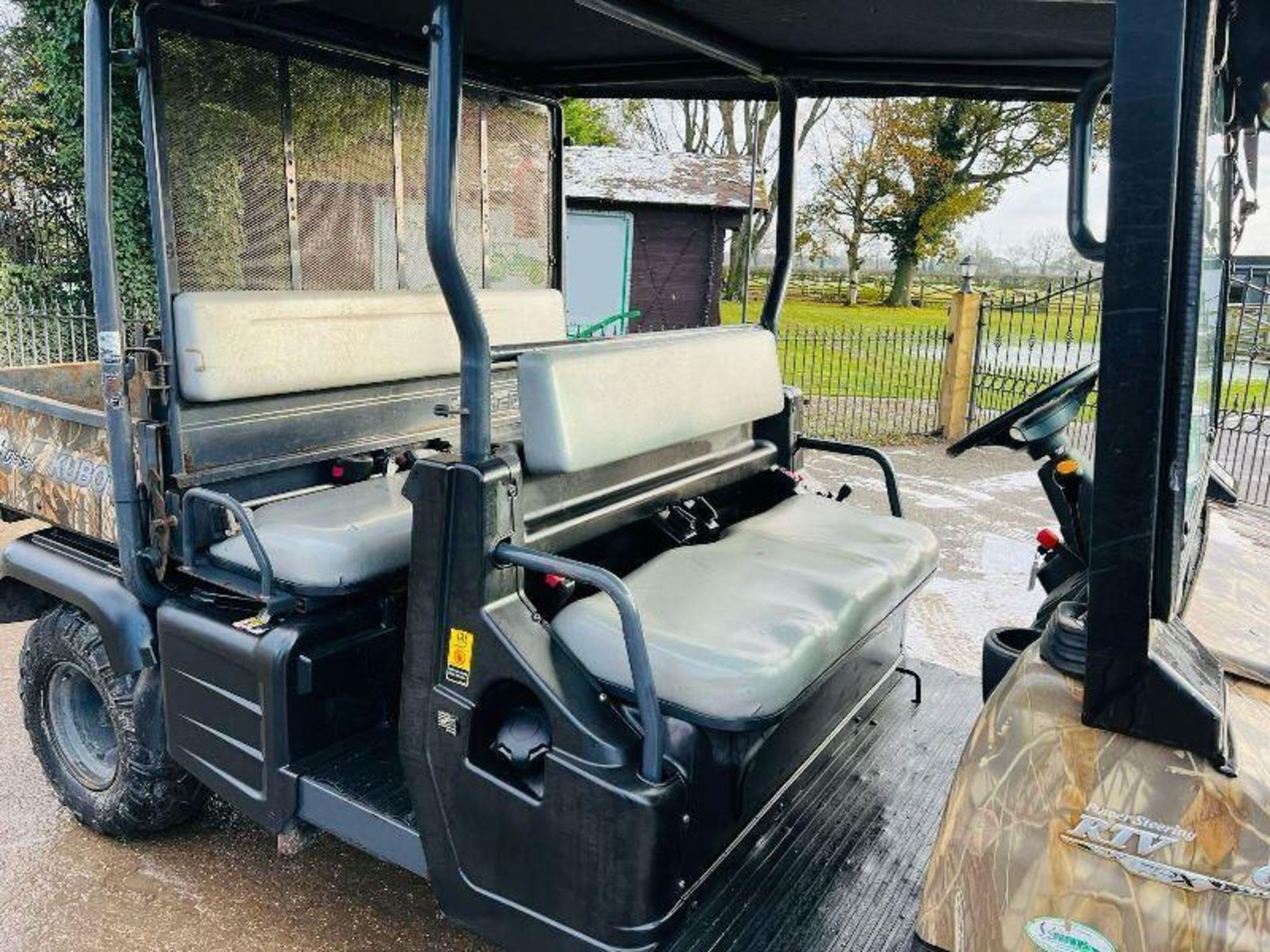 KUBOTA RTV1140CPX-UK TWIN SEATER UTV *1436 HOURS* C/W ELECTRIC TIP - Image 3 of 14