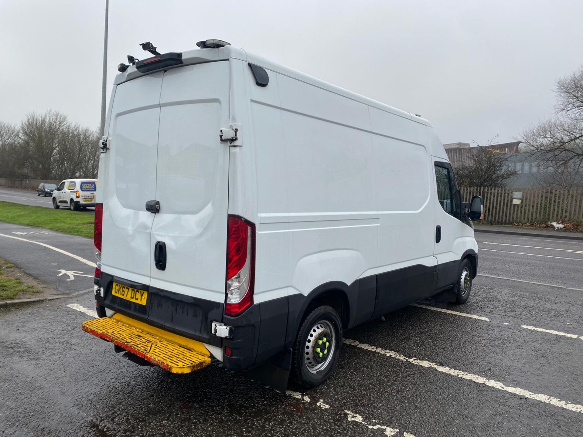 2017 67 IVECO DAILY MWB PANEL VAN - 145K MILES - Image 7 of 10