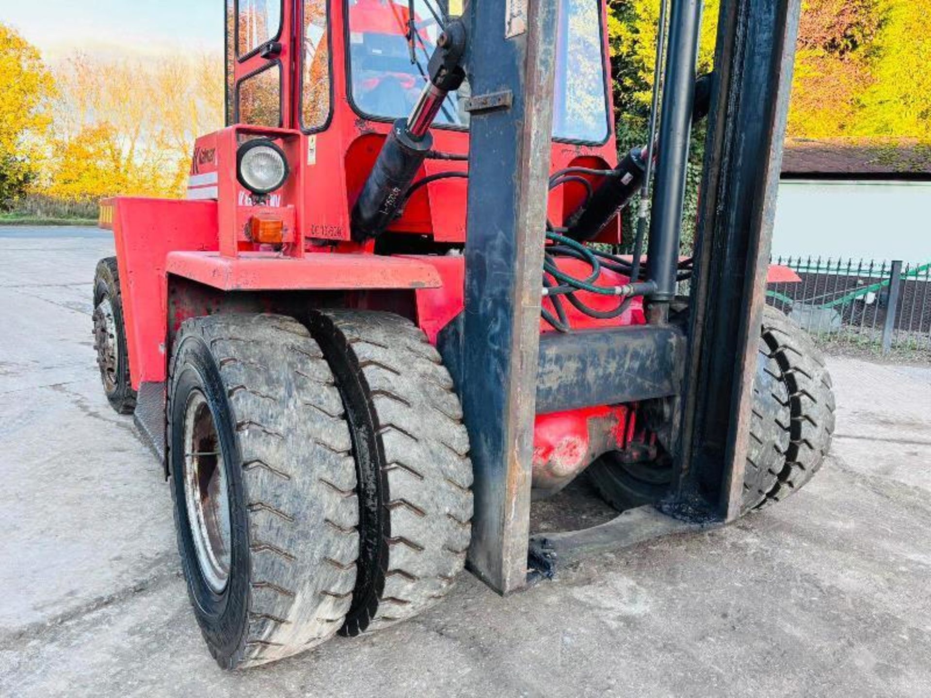 KALMAR LMV DCD 10.600 DIESEL FORKLIFT C/W VOLVO ENGINE - Image 16 of 16