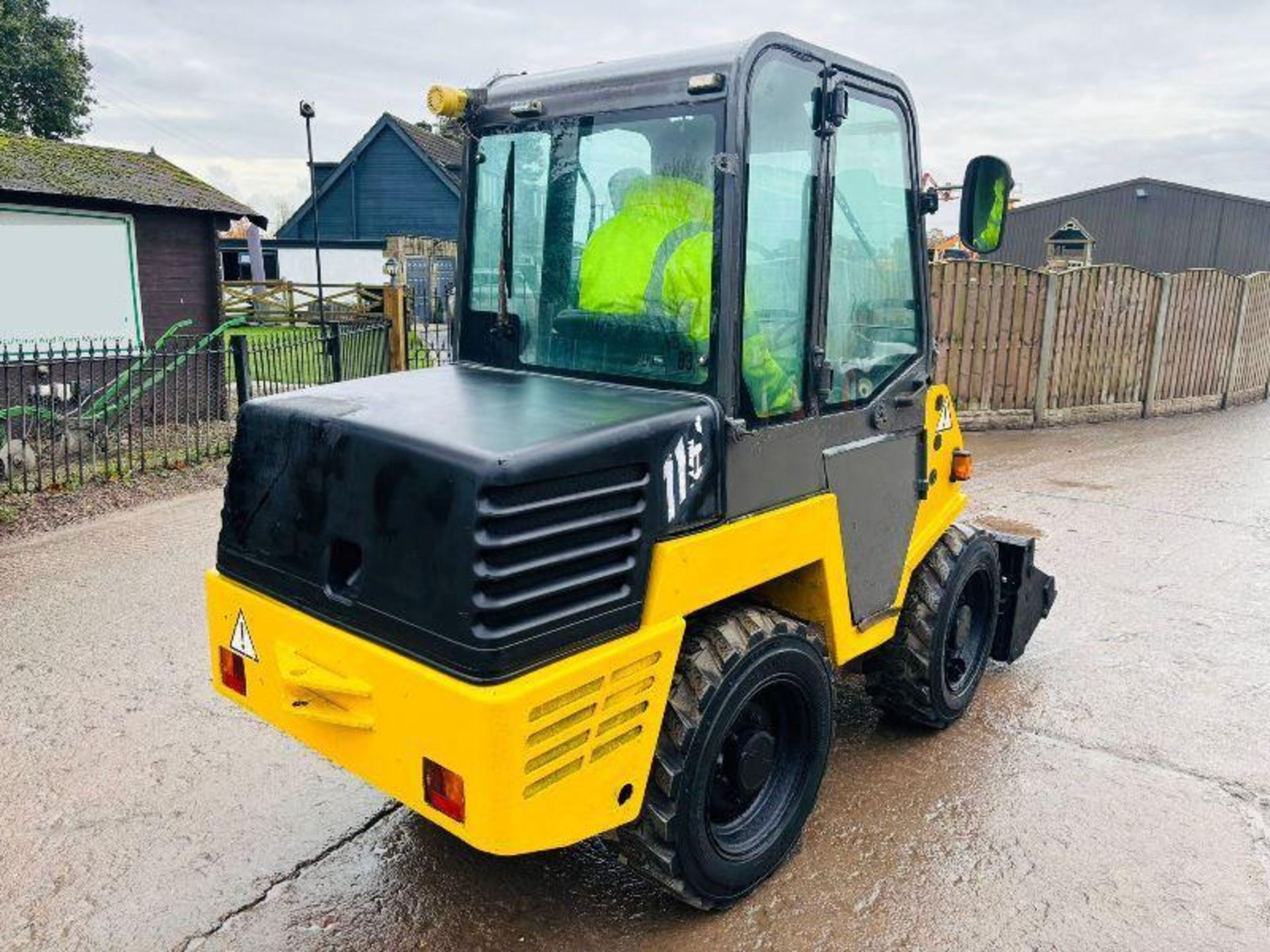 KRAMER 118 4WD LOADING SHOVEL *YEAR 2002* C/W 4 WHEEL STEER & KUBOTA ENGINE - Image 14 of 15