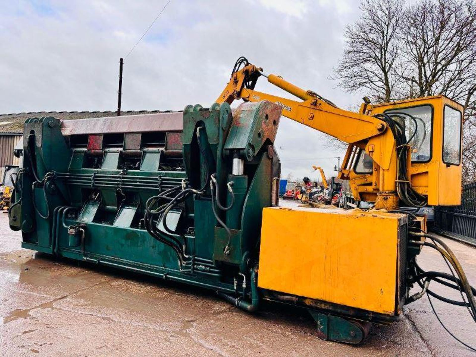 ECOMAC S4800G CAR BALER AND CRANE C/W ROLE ON ROLE OFF BODY  - Image 2 of 20