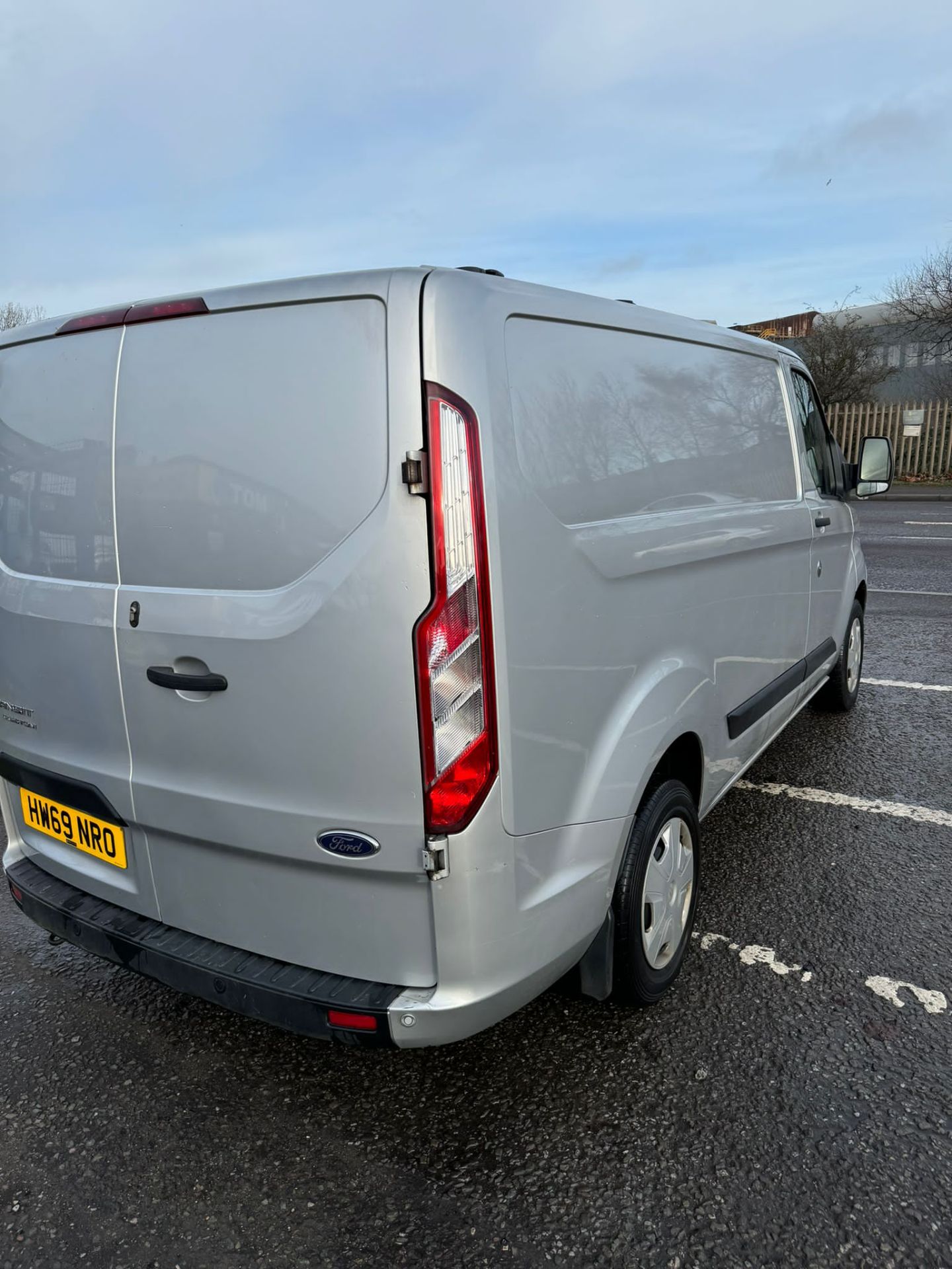 2019 69 FORD TRANSIT CUSTOM TREND PANEL VAN - 134K MILES - EURO 6 - AIR CON - Image 6 of 13