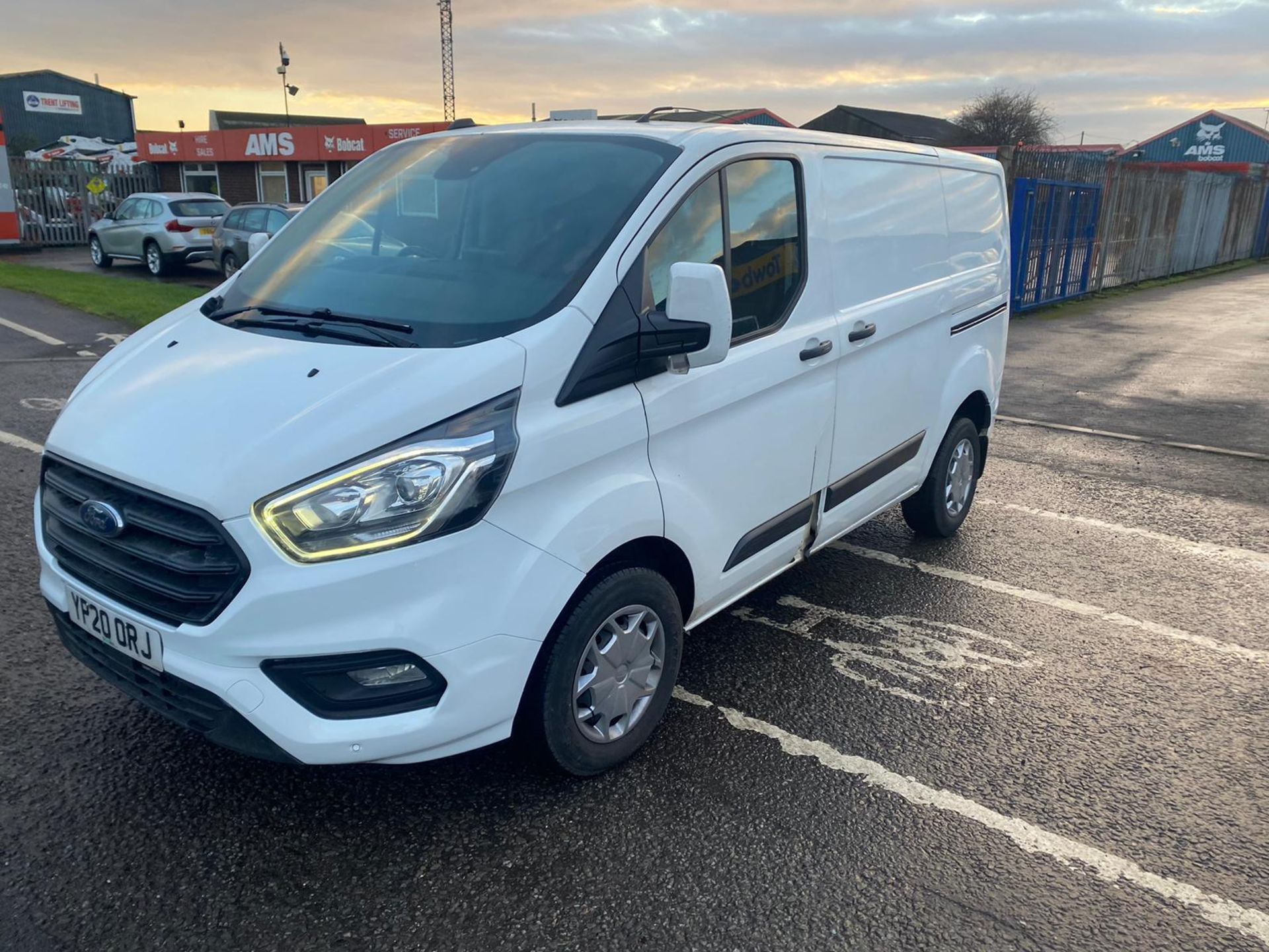 2020 20 FORD TRANSIT CUSTOM TREND PANEL VAN - 126K MILES - EURO 6 - 1 KEY - Image 3 of 8