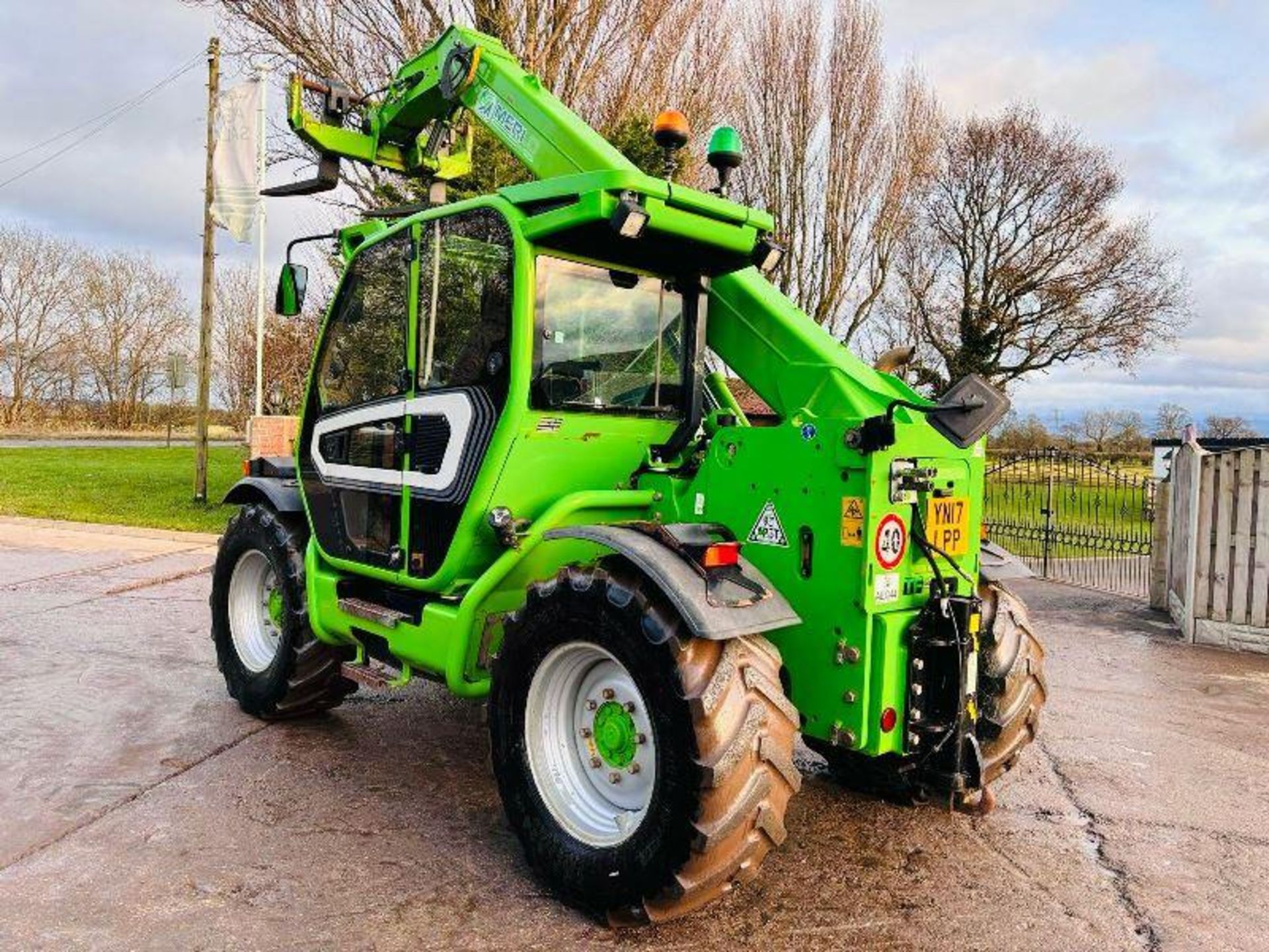 MERLO TF42.7 4WD TELEHANDLER *AG-SPEC, YEAR 2017* C/W PICK UP HITCH - Image 5 of 18