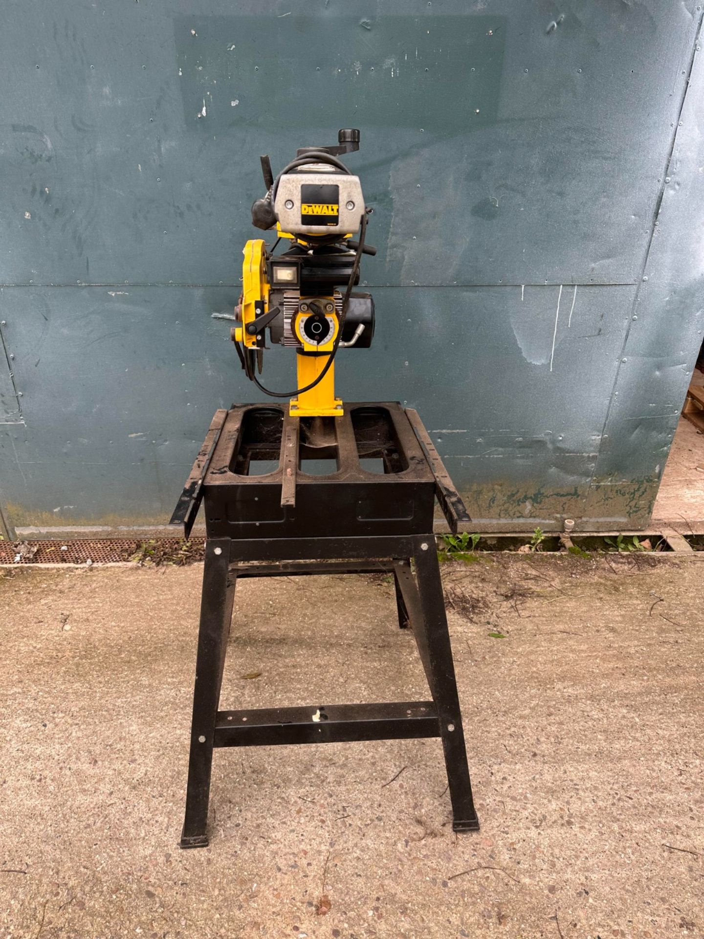 DEWALT RADIAL ARM SAW 240V SINGLE PHASE - Image 4 of 4