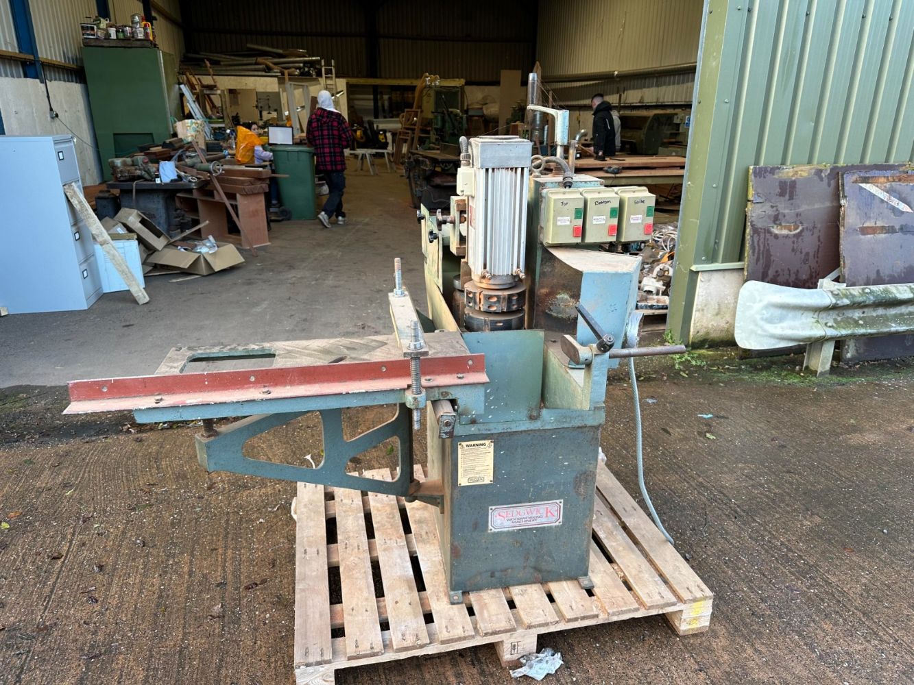 LIQUIDATION SALE OF INDUSTRIAL MACHINERY  ending Saturday 18th November from 11am