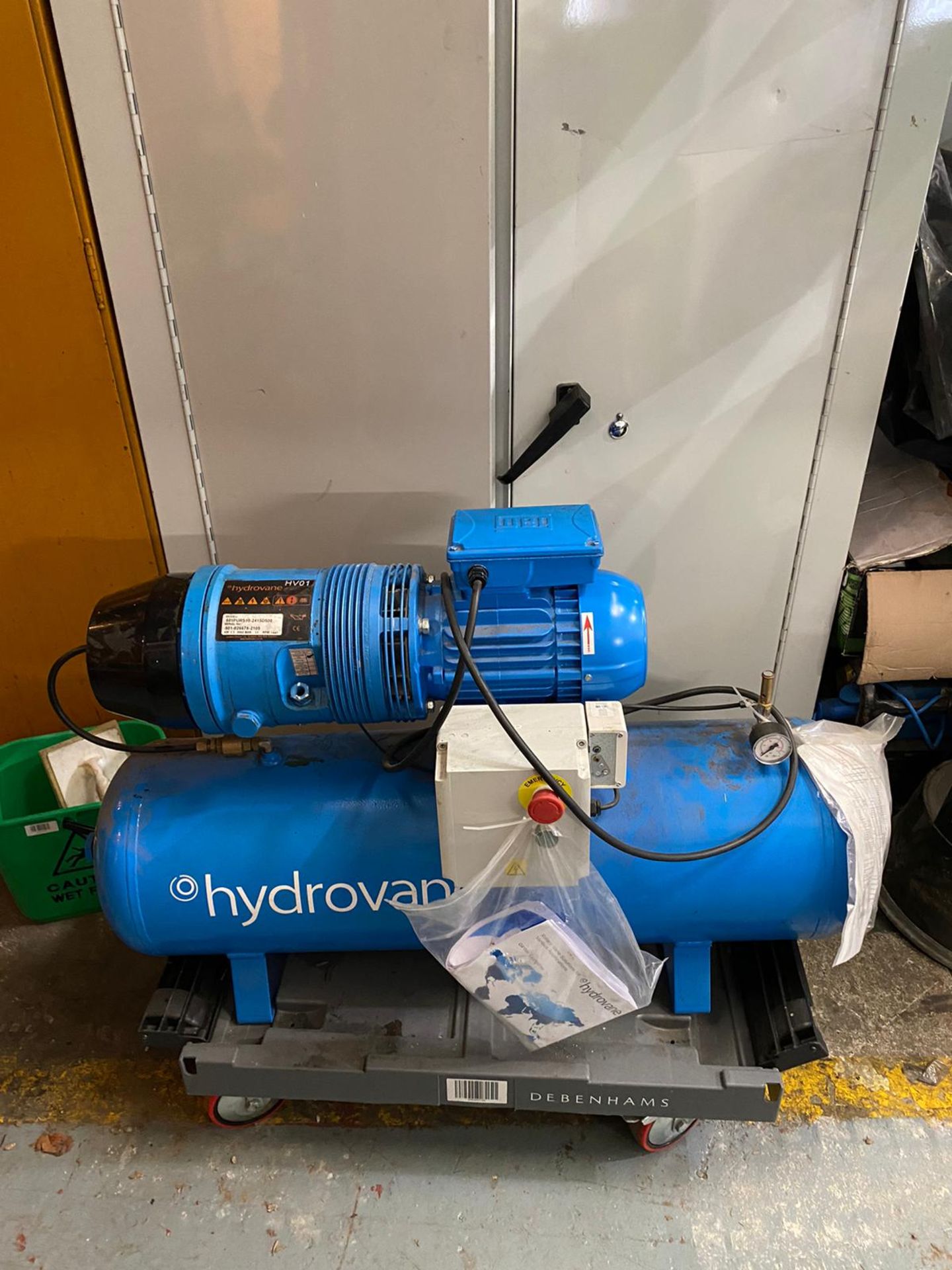 HYDROVANE HV01 ROTARY VANE COMPRESSOR 240V WITH MANUALS