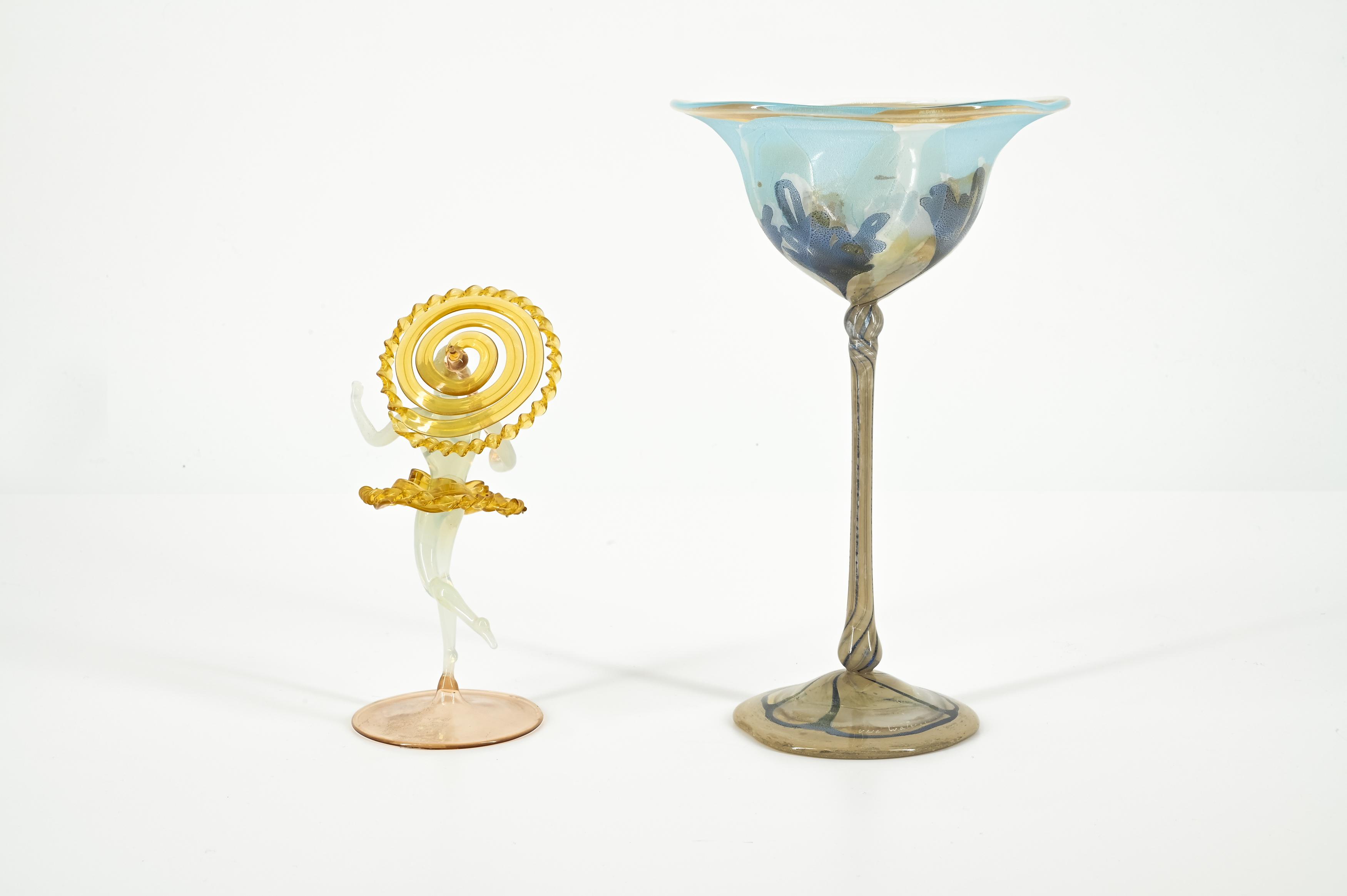 Frauenfigur mit Schirm, Stengelglas, zwei Karaffen - Image 17 of 20